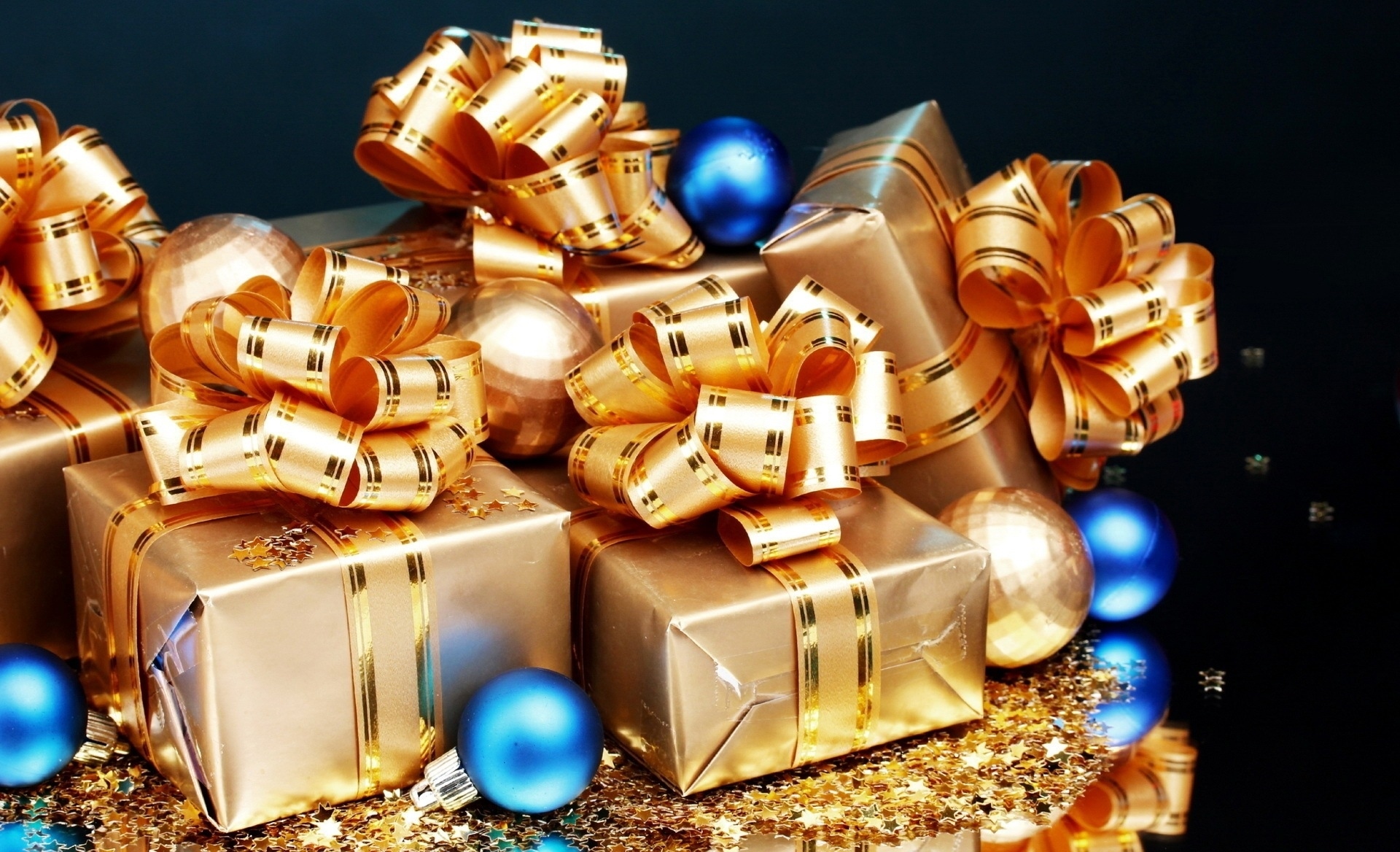 Free download wallpaper Christmas, Holiday, Gift, Decoration, Golden on your PC desktop