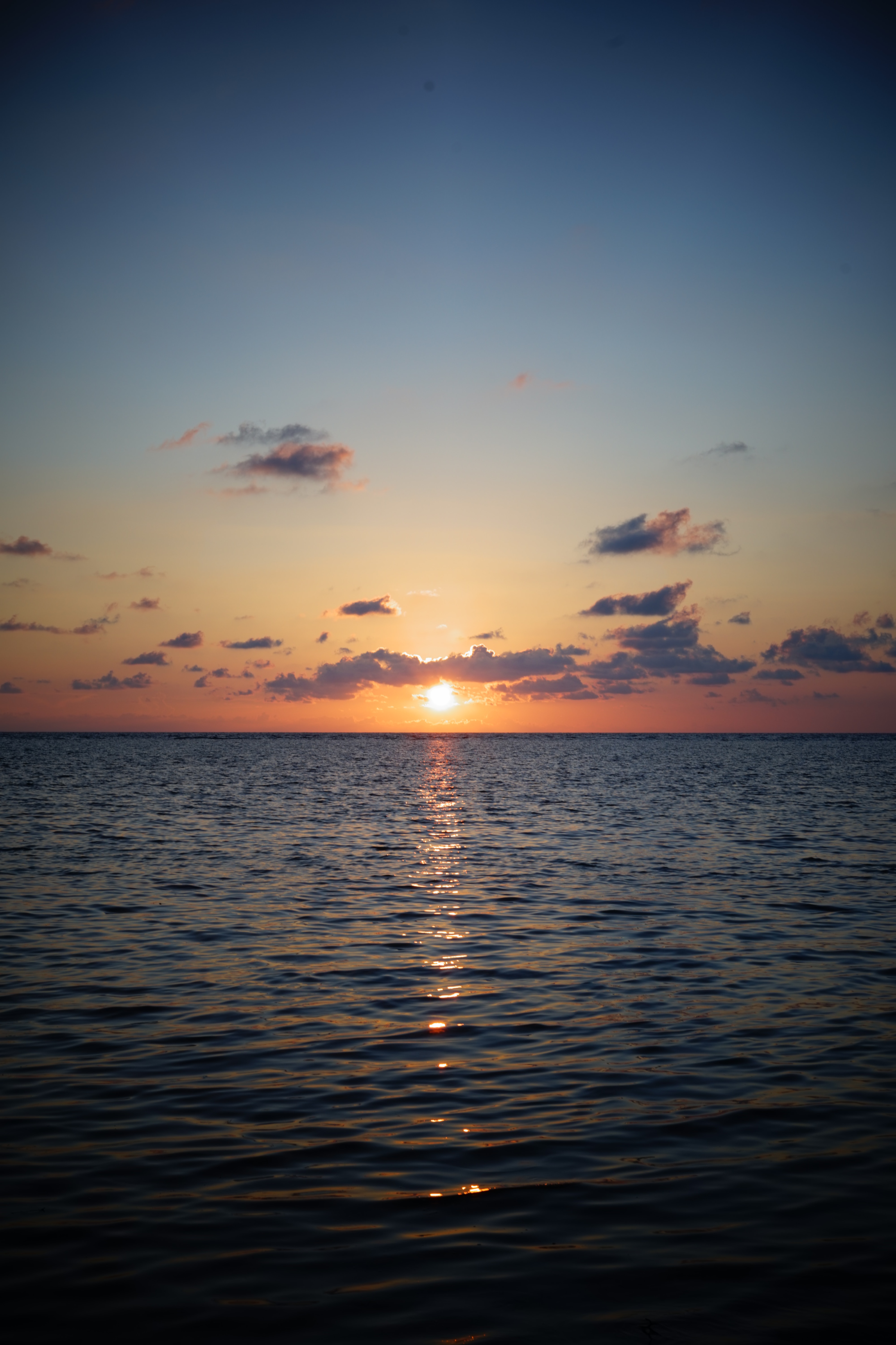 Laden Sie das Sunset, Clouds, Natur, Sun, Waves, Sea-Bild kostenlos auf Ihren PC-Desktop herunter