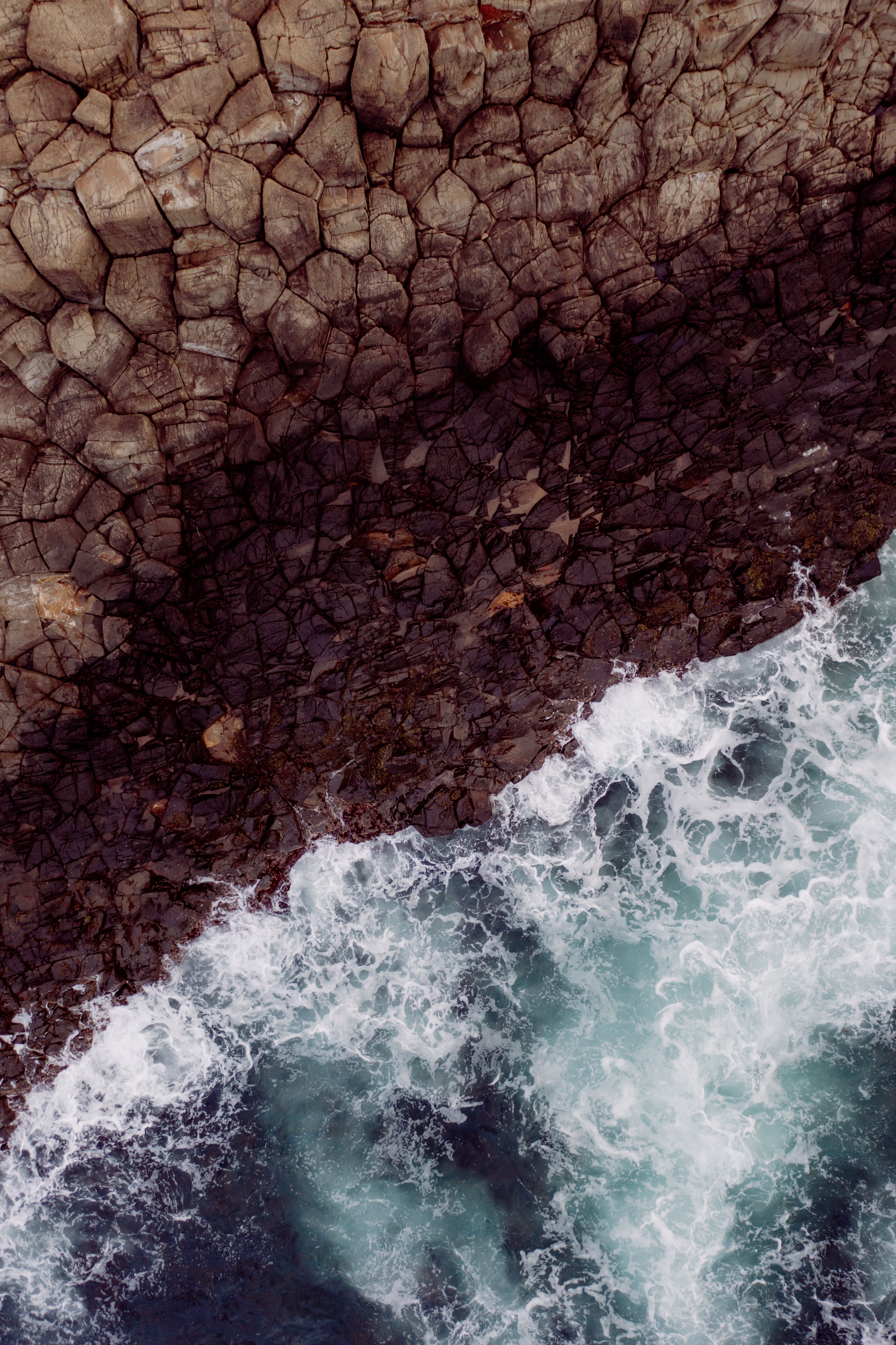 Laden Sie das Natur, Felsen, Rock, Blick Von Oben, Bank, Waves, Ufer, Sea-Bild kostenlos auf Ihren PC-Desktop herunter