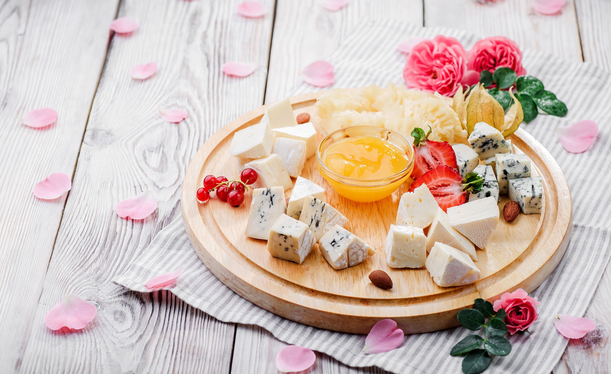 Free download wallpaper Food, Cheese, Still Life, Petal on your PC desktop