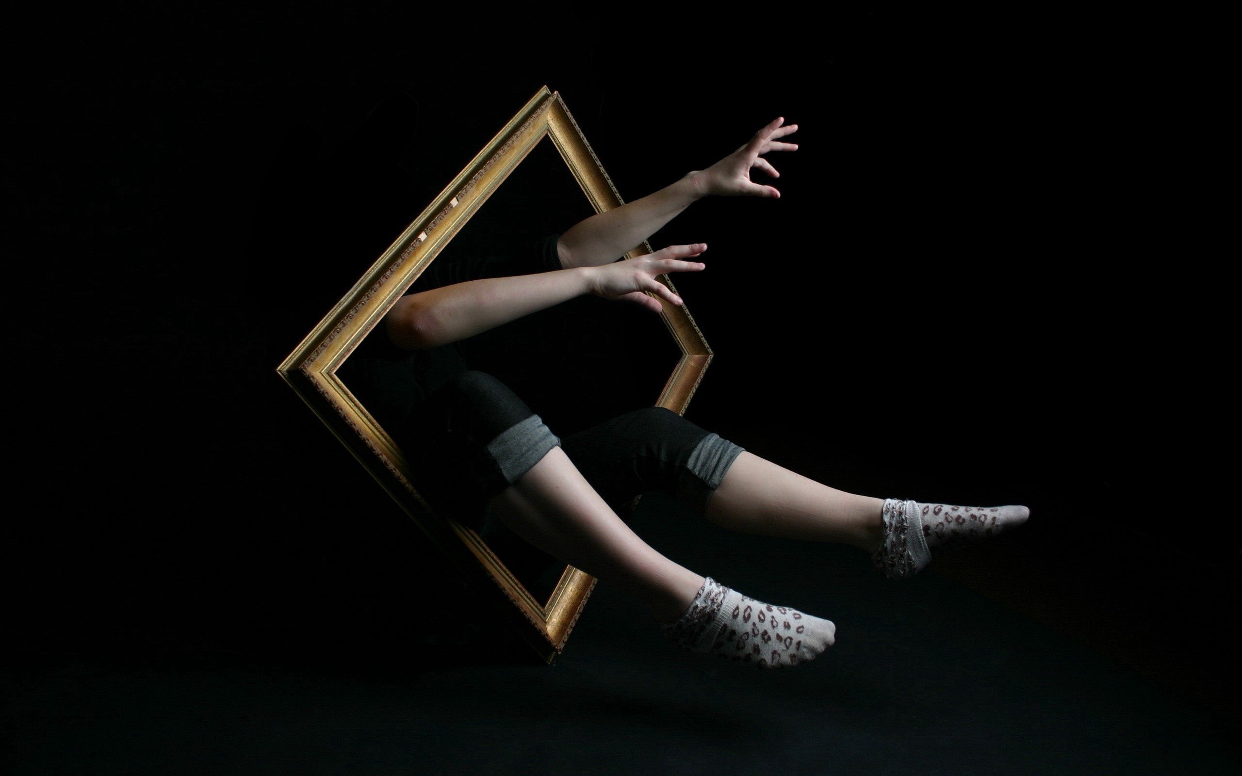 frame, miscellanea, miscellaneous, legs, hands, human, person, imagination, improvisation, surrealism