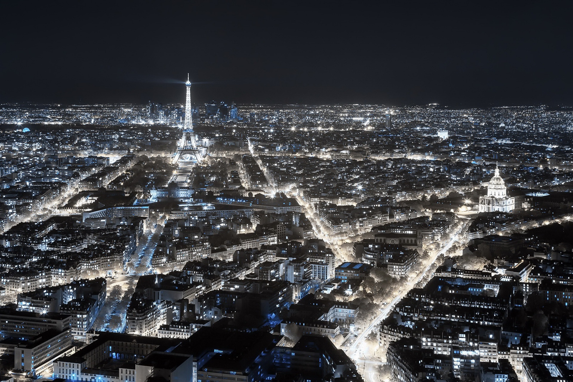 無料モバイル壁紙都市, 街, パリ, エッフェル塔, 建物, 光, フランス, 夜, マンメイド, 街並みをダウンロードします。