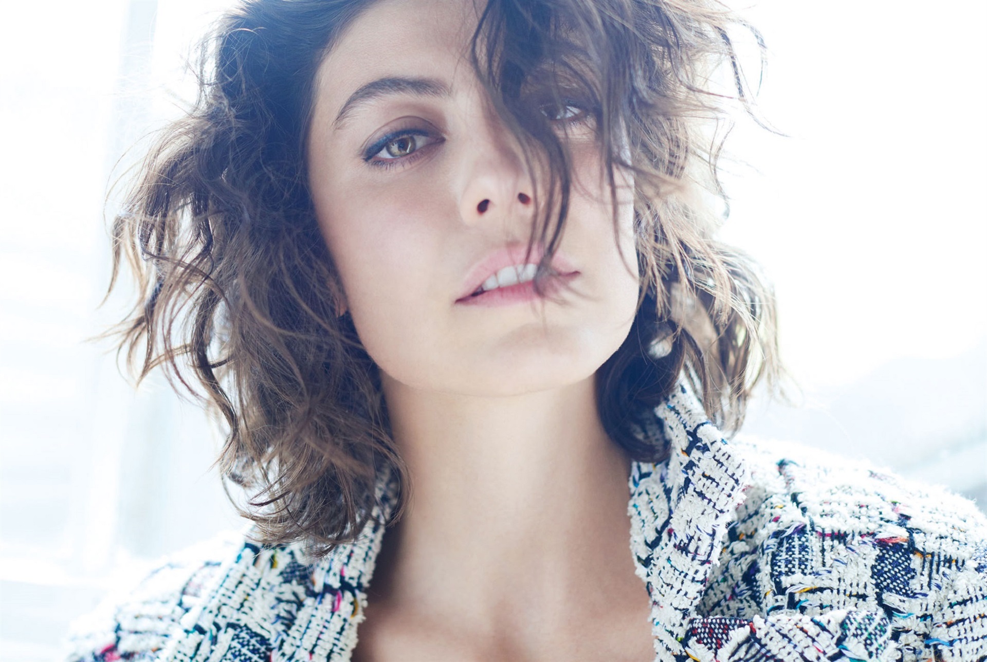 Télécharger des fonds d'écran Alessandra Mastronardi HD