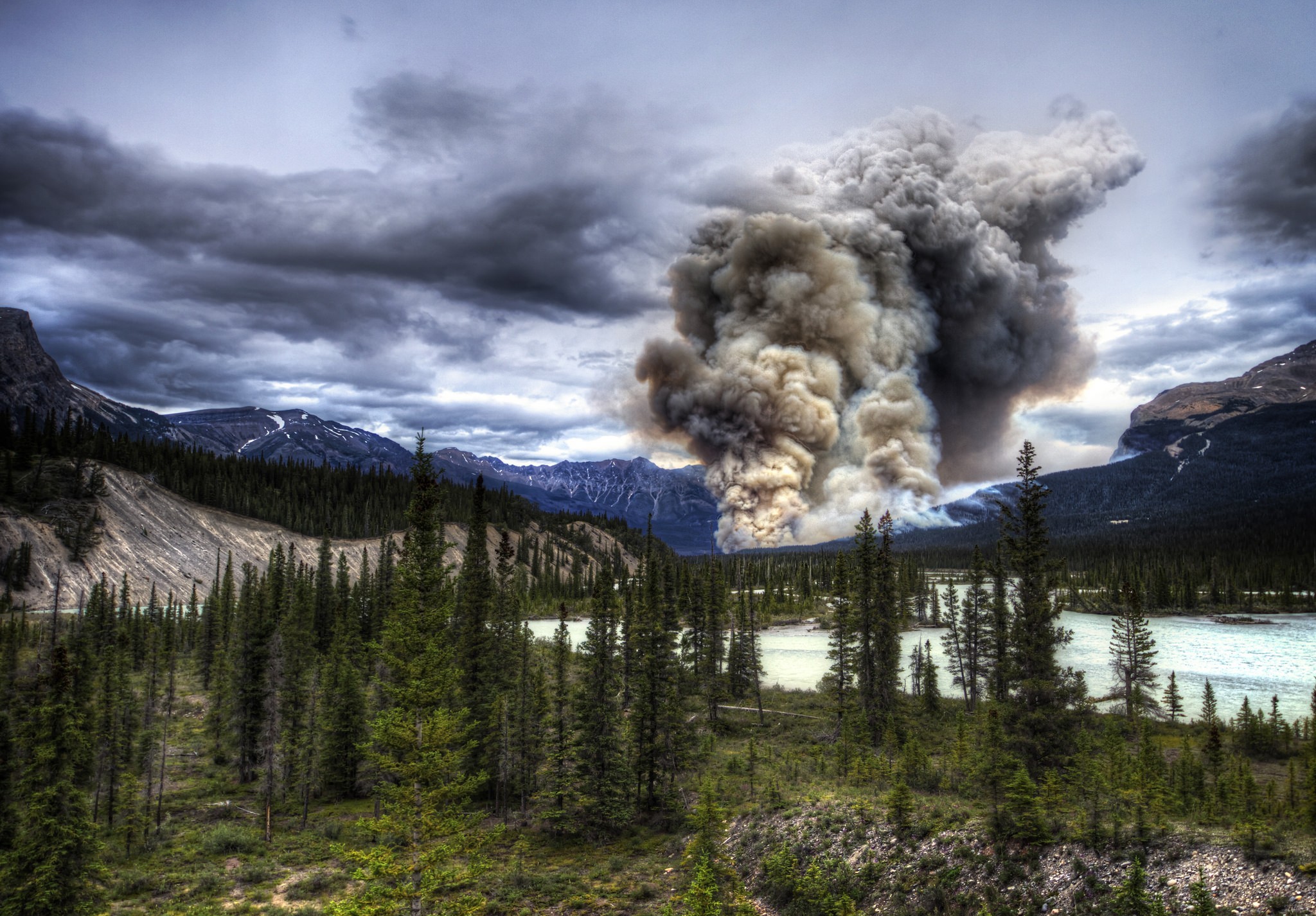 Laden Sie das Holz, Gebirge, Sturm, Wolke, Erde/natur-Bild kostenlos auf Ihren PC-Desktop herunter