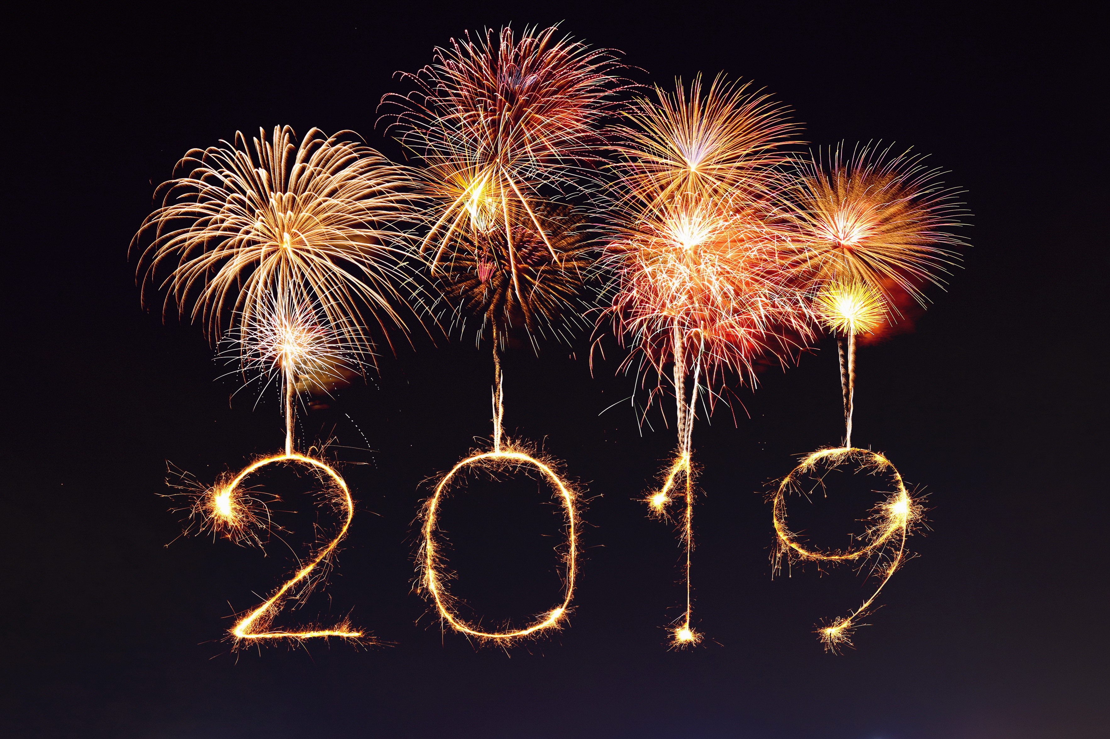 Handy-Wallpaper Feiertage, Feuerwerk, Neujahr 2019 kostenlos herunterladen.