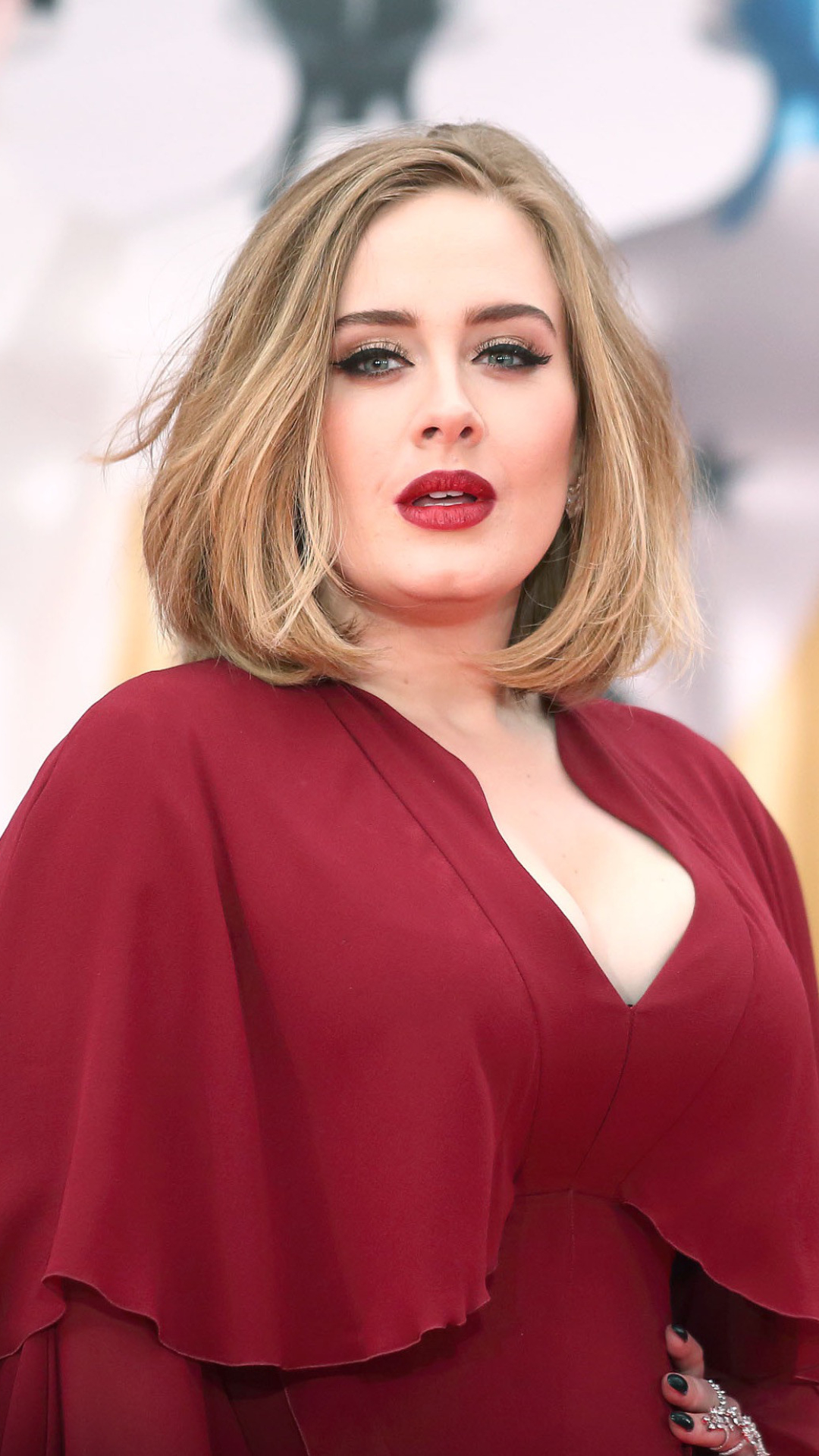 Download mobile wallpaper Music, Singer, Blonde, English, Lipstick, Adele for free.