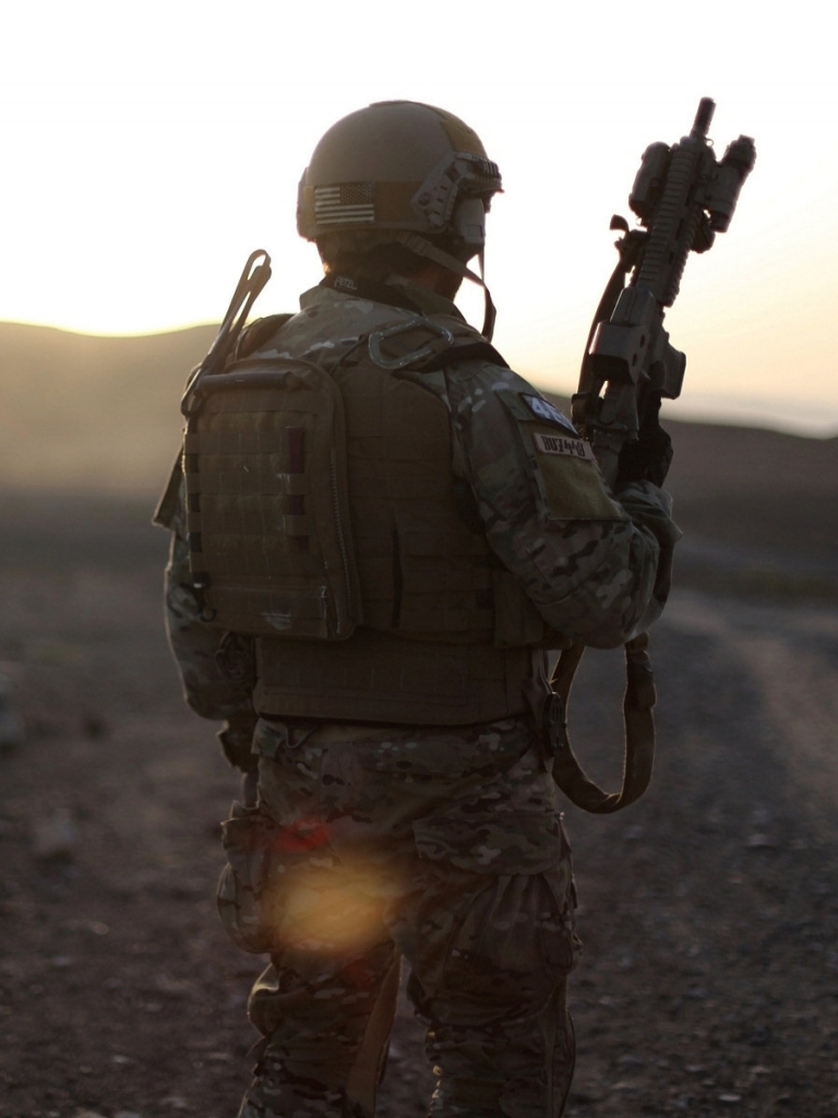 Download mobile wallpaper Weapon, Military, Soldier, Gun for free.