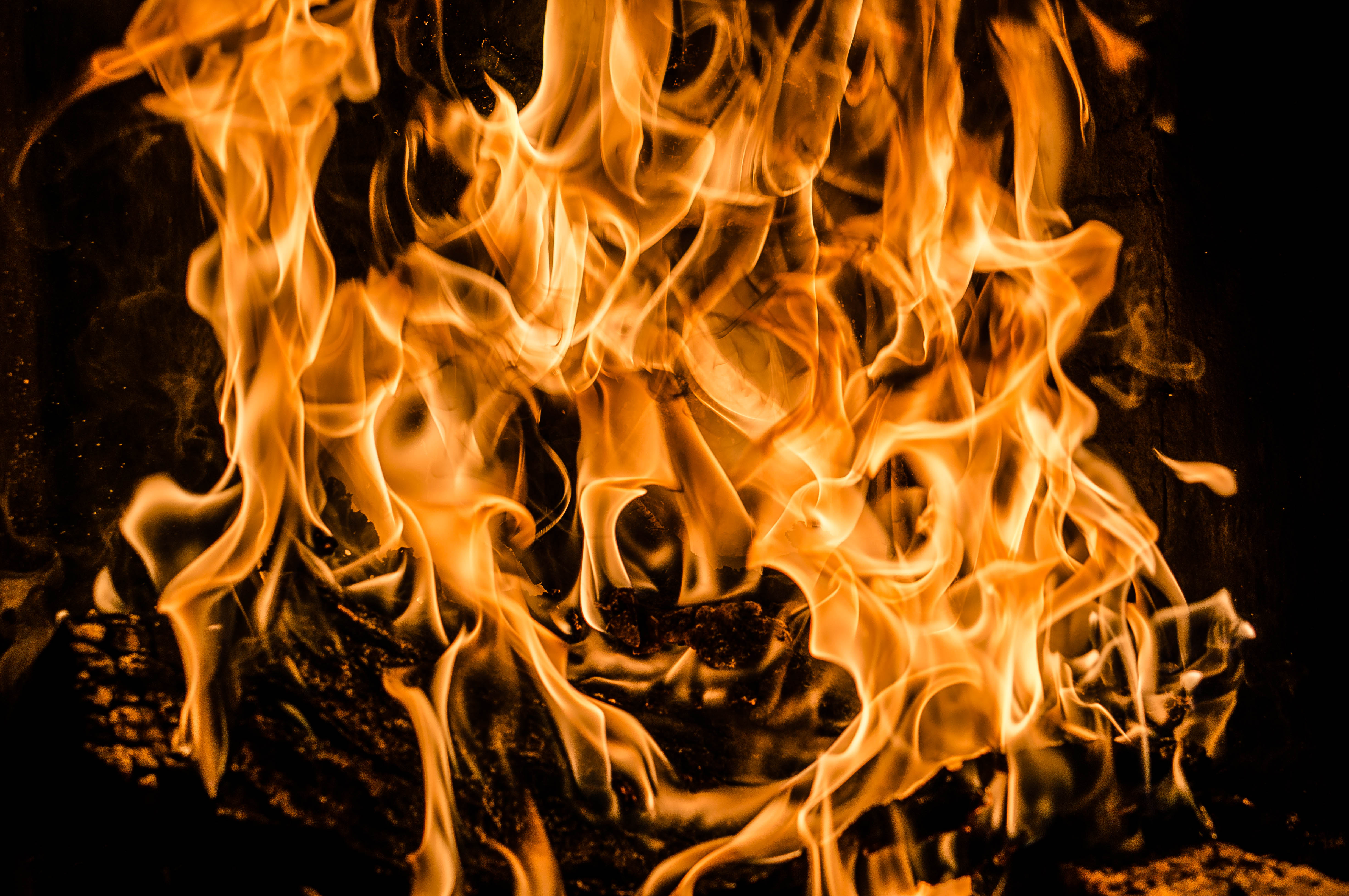 131417 Hintergrundbild herunterladen flamme, feuer, bonfire, verschiedenes, sonstige, brennholz, verbrennung - Bildschirmschoner und Bilder kostenlos