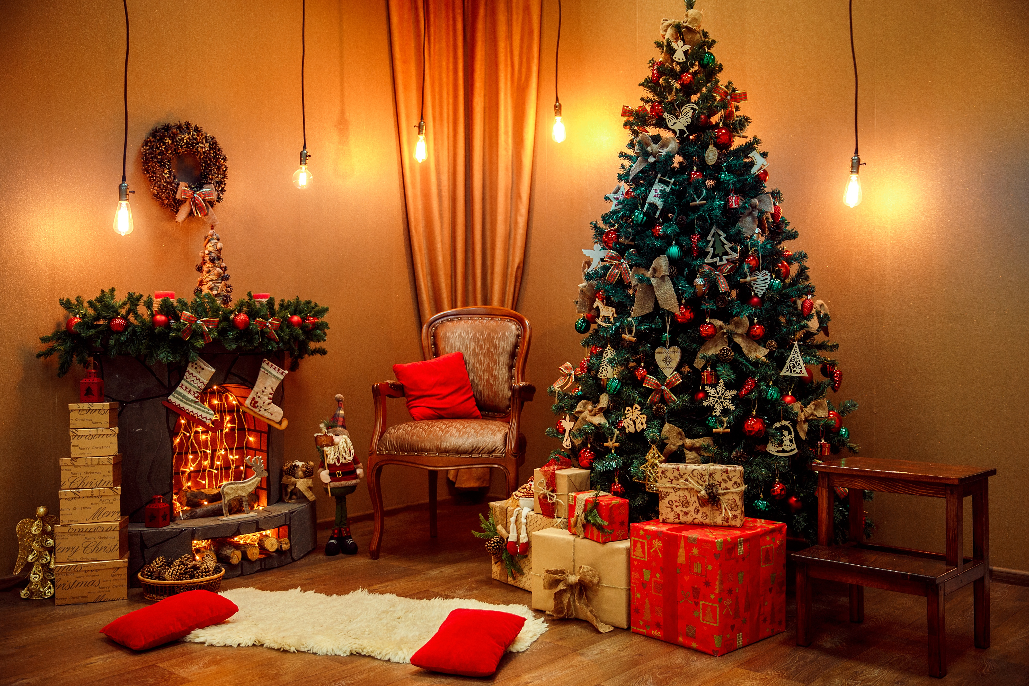 Laden Sie das Feiertage, Weihnachten, Geschenk, Weihnachtsbaum, Kamin-Bild kostenlos auf Ihren PC-Desktop herunter
