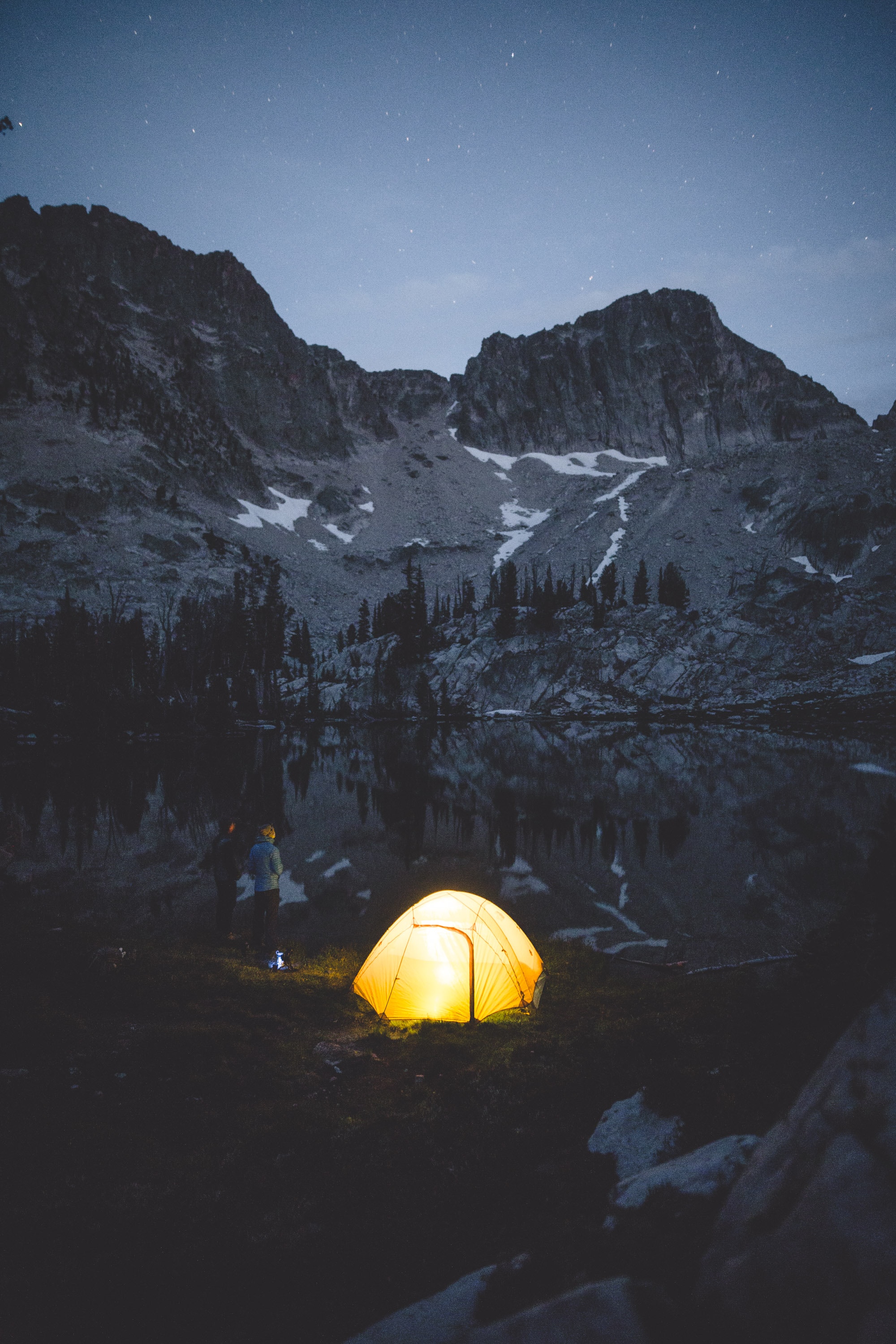 Free download wallpaper Nature, Lake, Mountains, Campsite, Tent, Night, Camping, People on your PC desktop