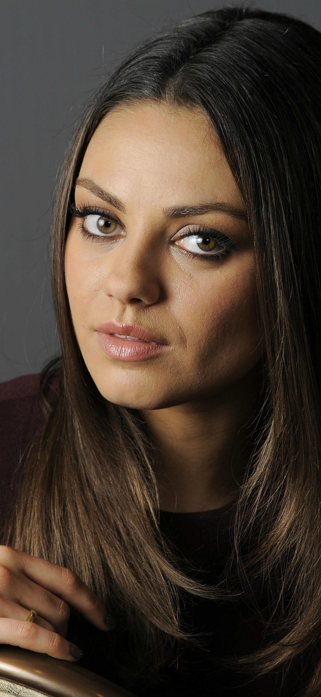 Download mobile wallpaper Mila Kunis, Celebrity for free.