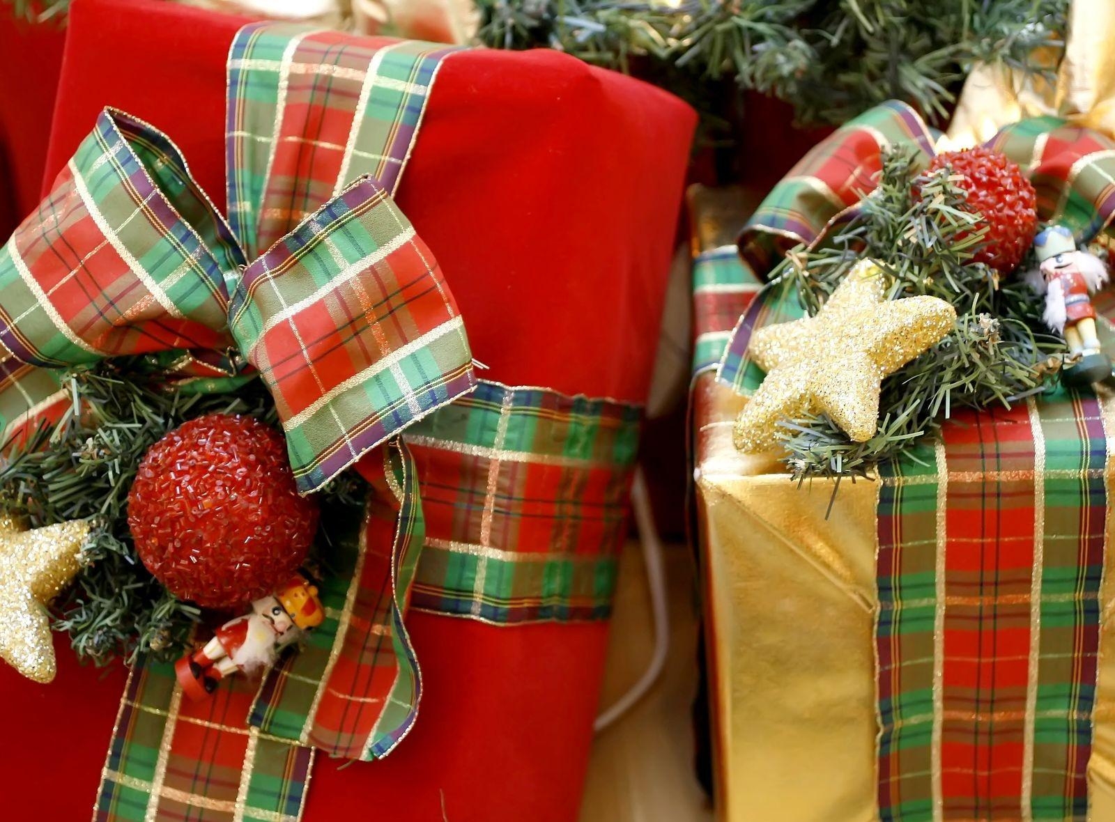 holidays, christmas, holiday, needles, packaging, presents, gifts