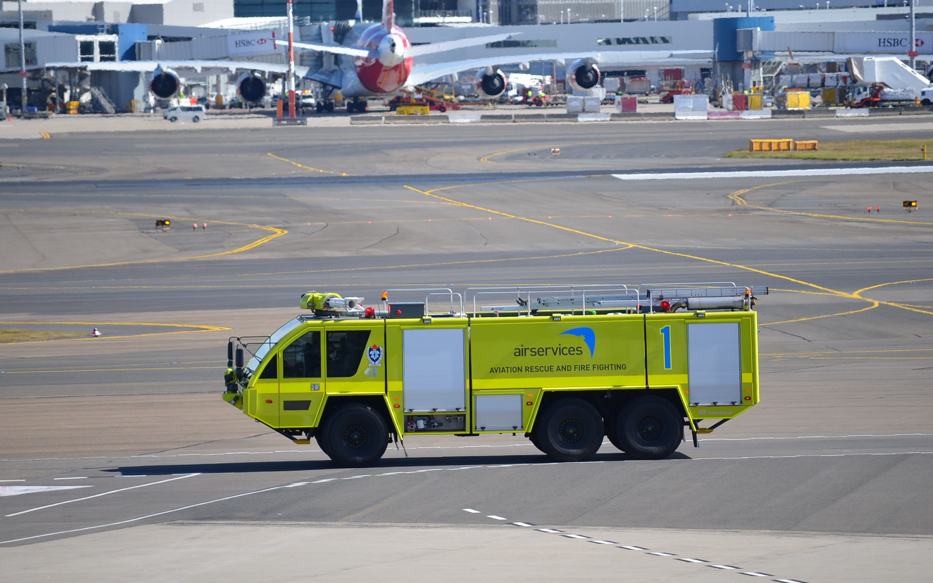 Téléchargez des papiers peints mobile Aéroport, Véhicules, Camion De Pompier, Services Aériens gratuitement.