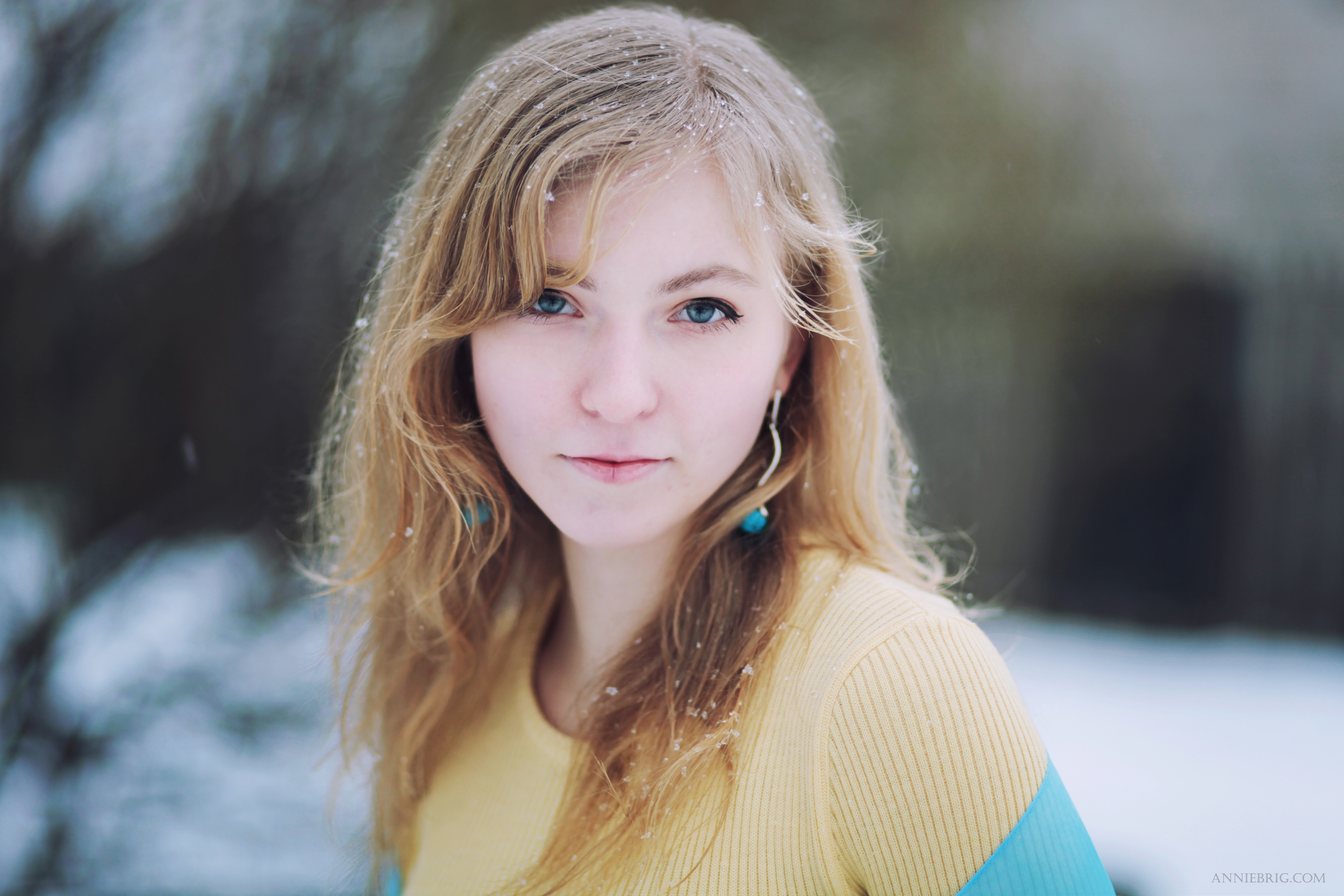 Free download wallpaper Winter, Snow, Bokeh, Blonde, Model, Women, Earrings, Blue Eyes on your PC desktop