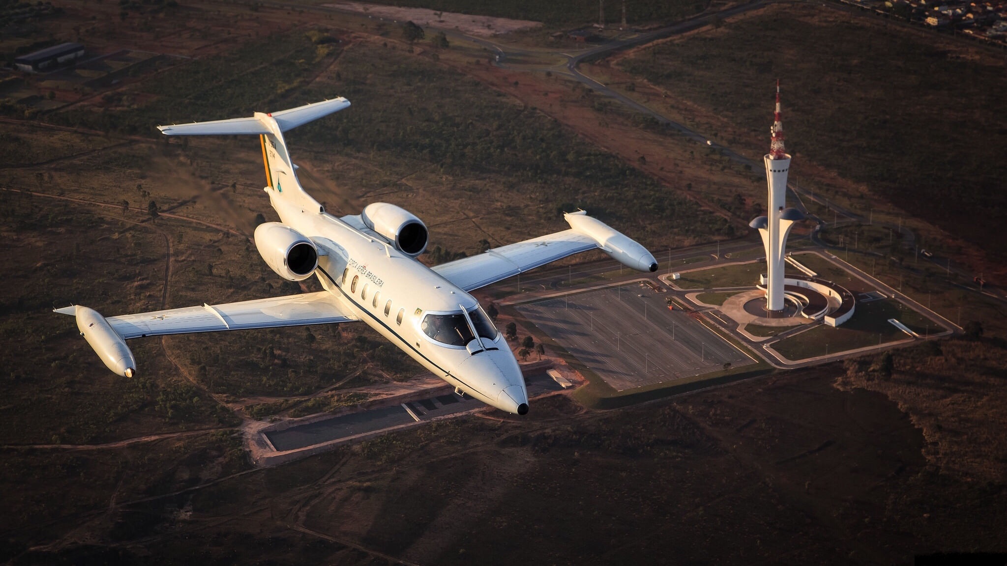 Завантажити шпалери Learjet 35 на телефон безкоштовно