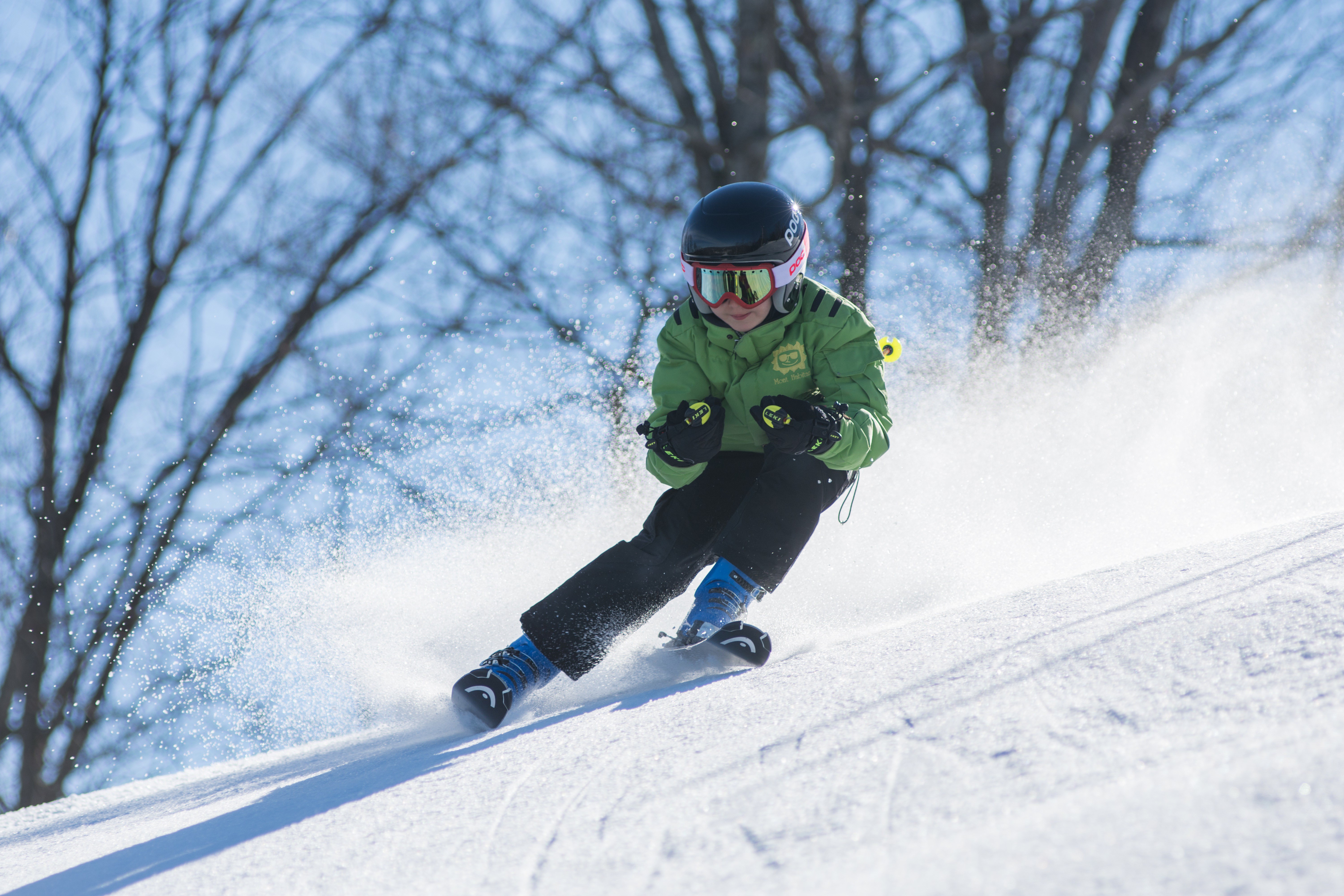 Handy-Wallpaper Sport, Winter, Schnee, Skifahren kostenlos herunterladen.