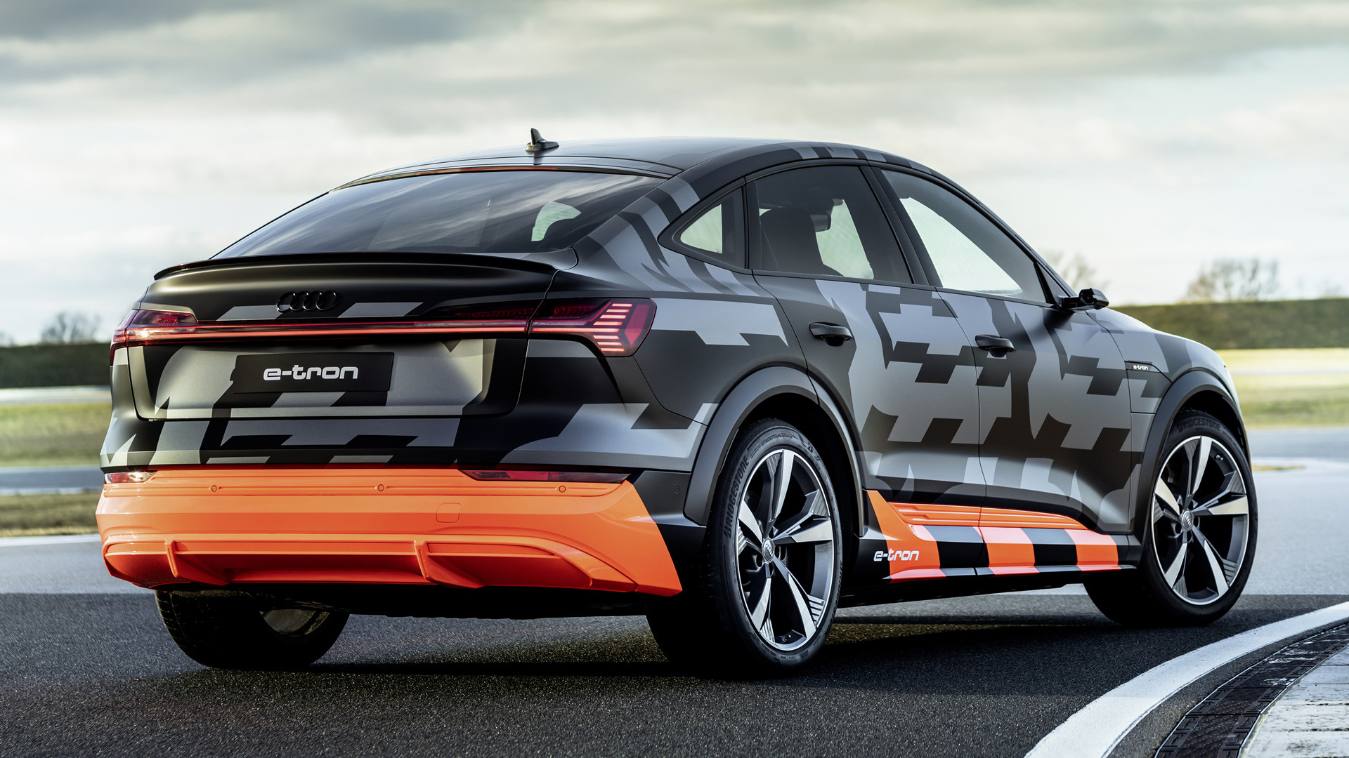 490706 Salvapantallas y fondos de pantalla Prototipo Audi E Tron S Sportback en tu teléfono. Descarga imágenes de  gratis