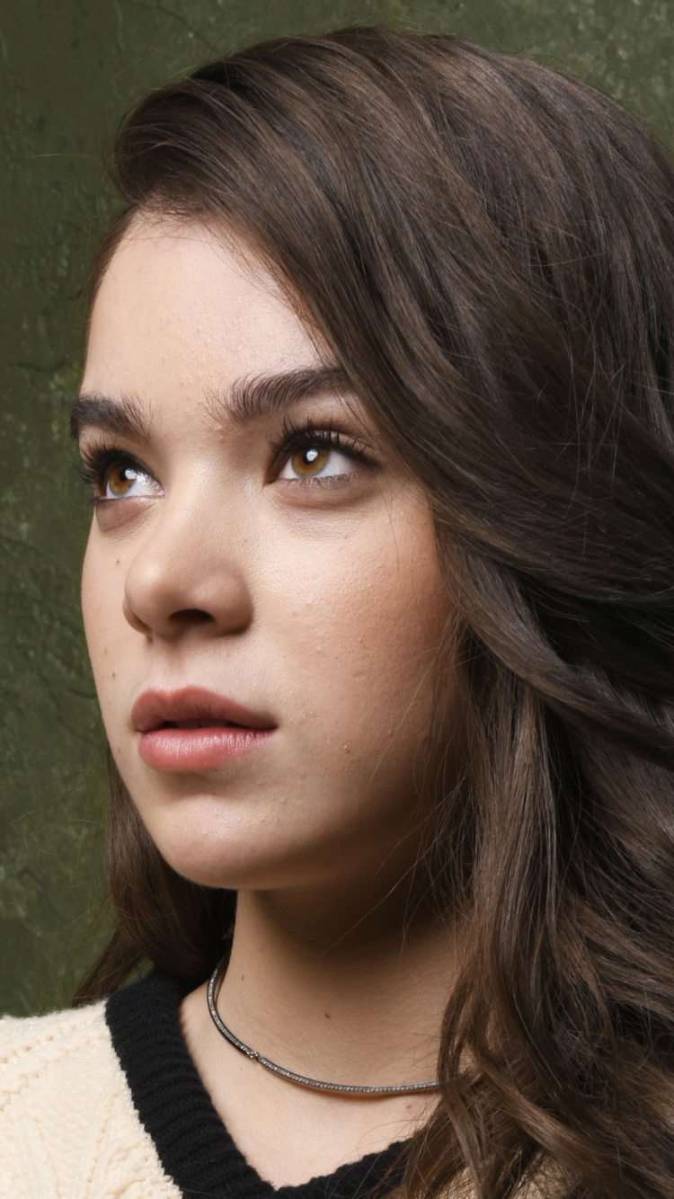 Handy-Wallpaper Sänger, Brünette, Amerikanisch, Braune Augen, Berühmtheiten, Darstellerin, Hailee Steinfeld kostenlos herunterladen.