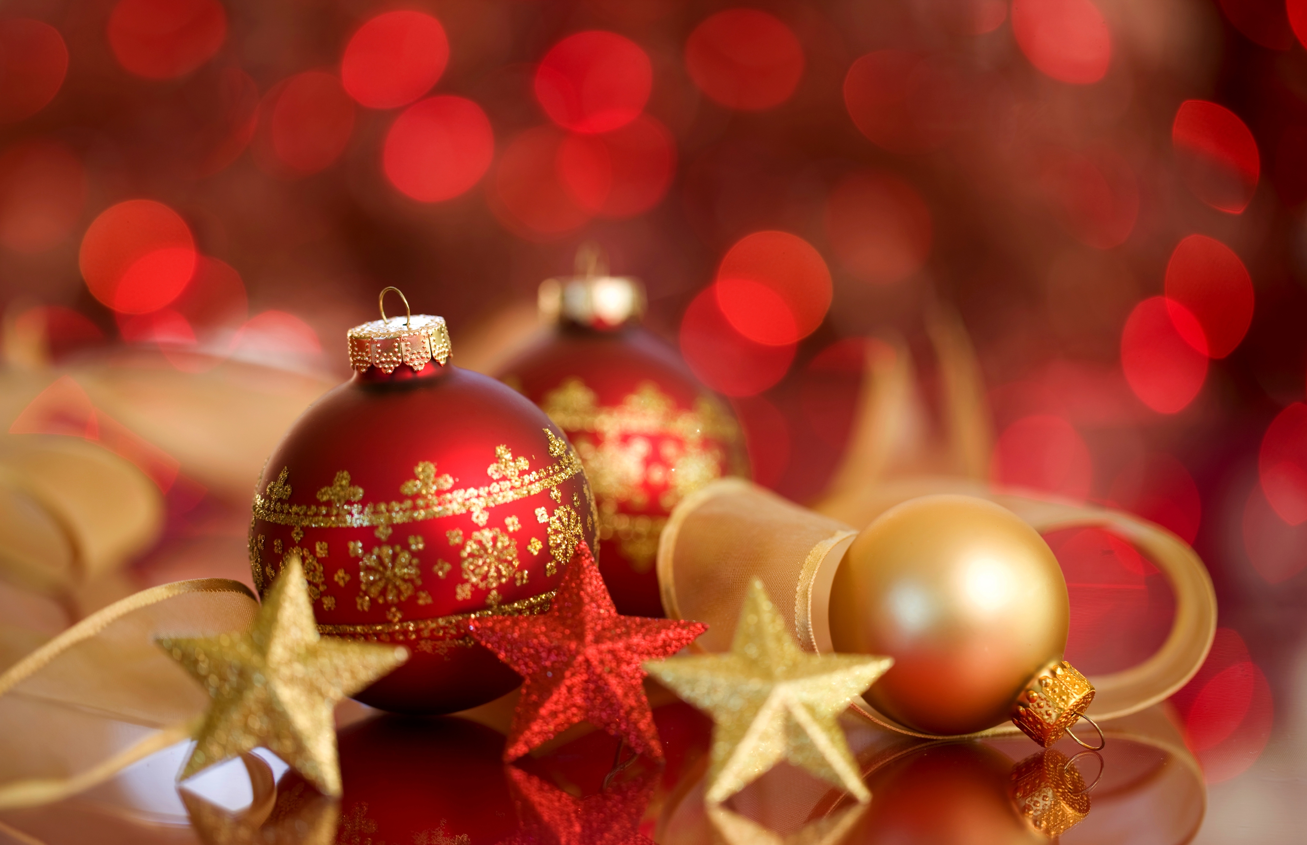 Free download wallpaper Christmas, Holiday, Bokeh, Christmas Ornaments on your PC desktop