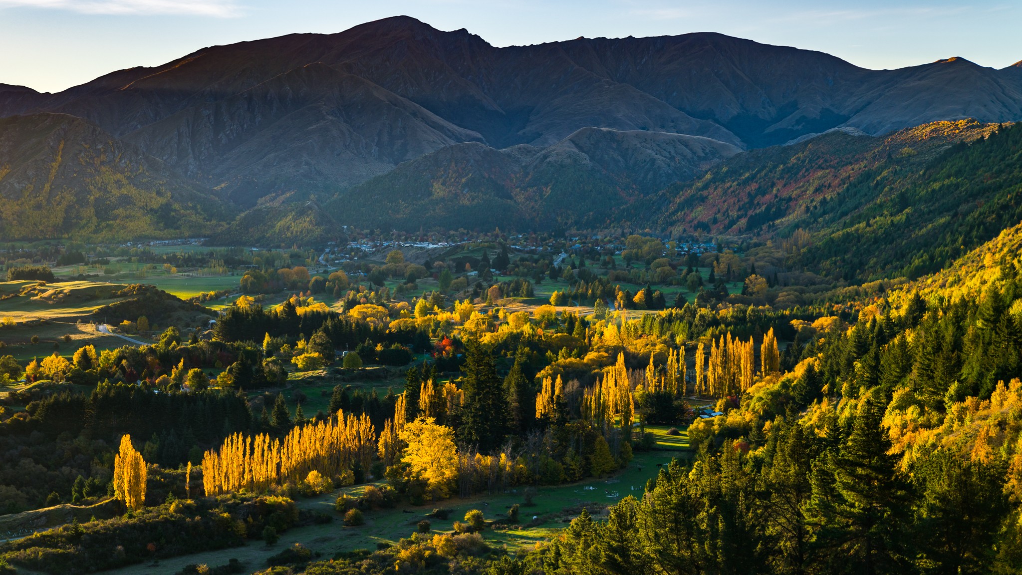 Handy-Wallpaper Landschaft, Neuseeland, Dorf, Gebirge, Fotografie kostenlos herunterladen.