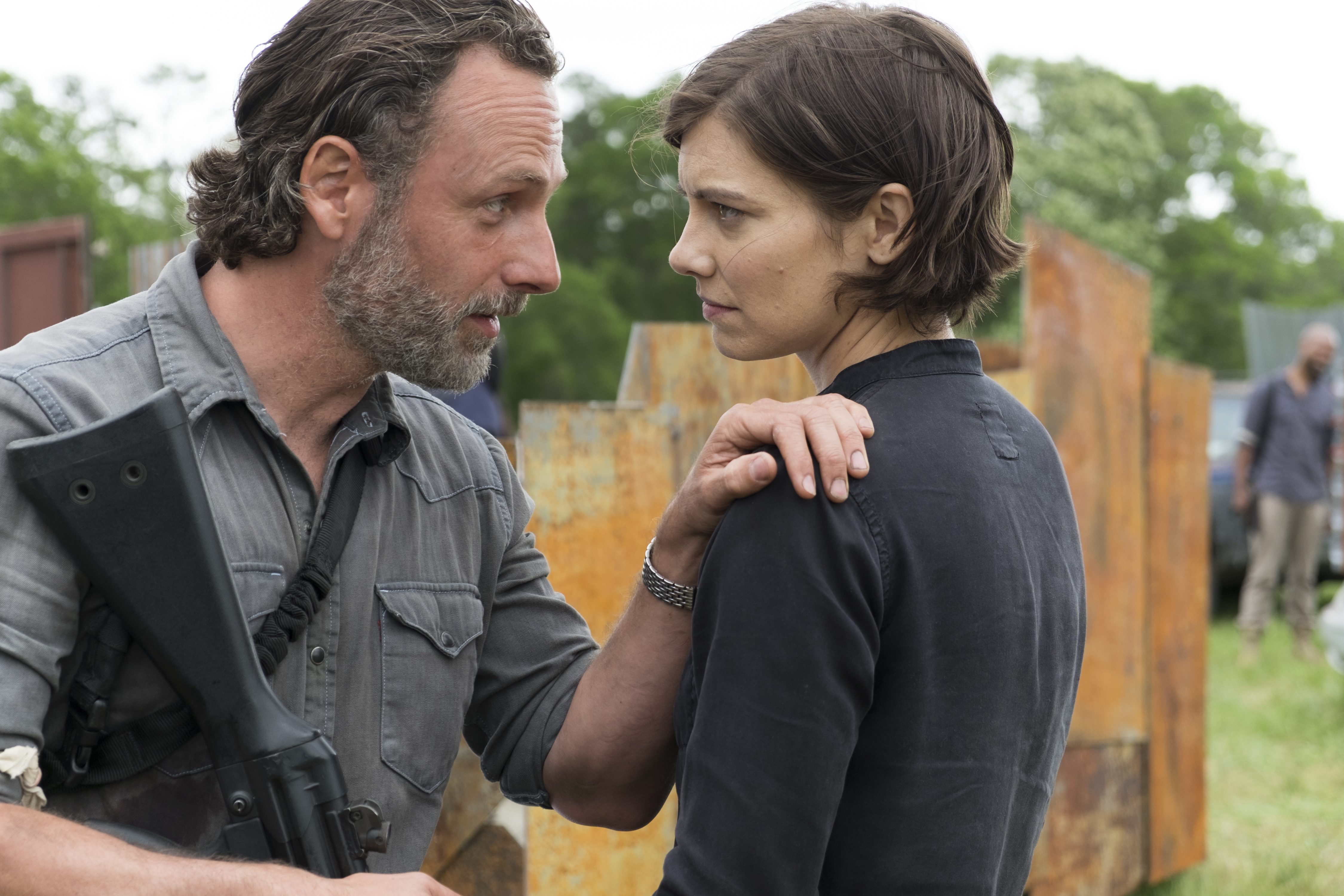 Download mobile wallpaper Andrew Lincoln, Tv Show, The Walking Dead, Rick Grimes, Lauren Cohan, Maggie Greene for free.