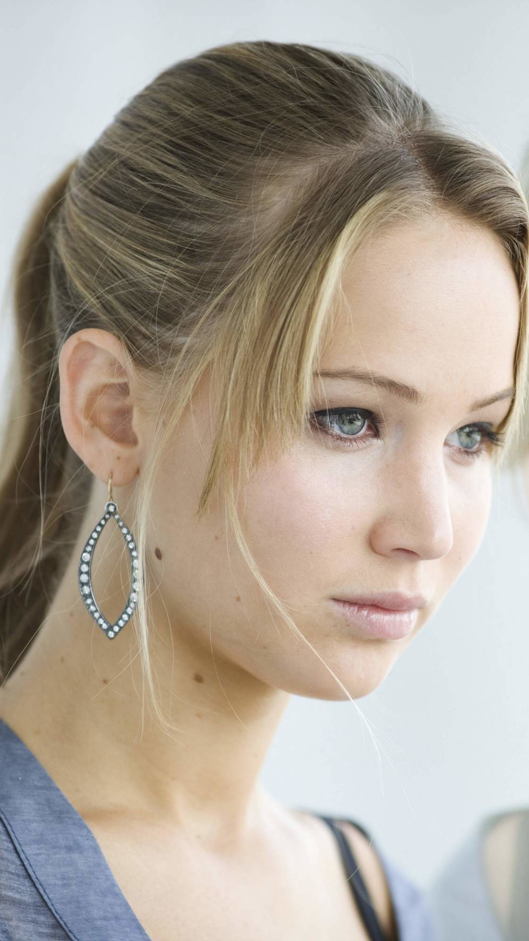 Download mobile wallpaper Celebrity, Jennifer Lawrence for free.