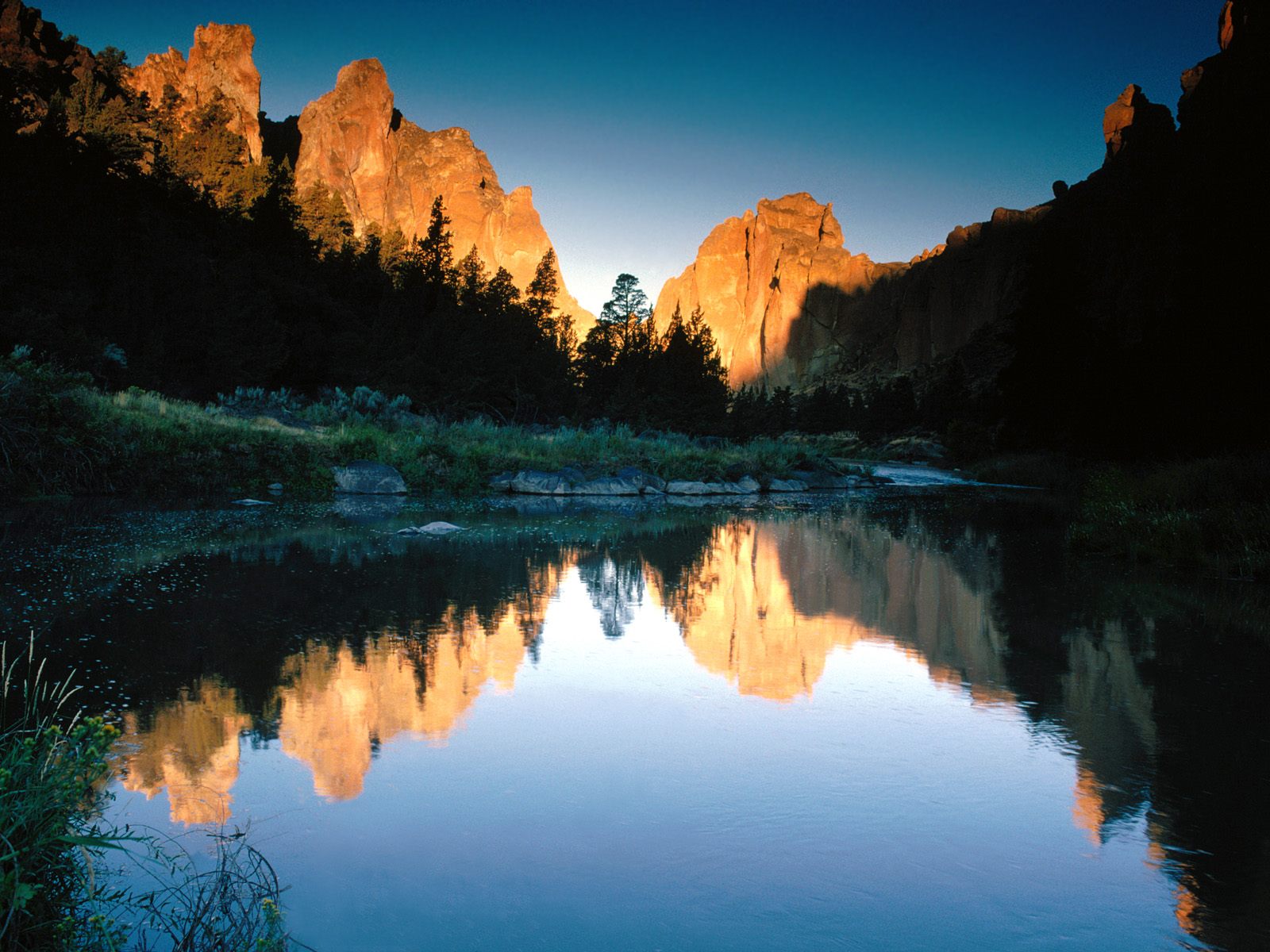 Baixe gratuitamente a imagem Montanha, Lago, Terra/natureza, Reflecção na área de trabalho do seu PC