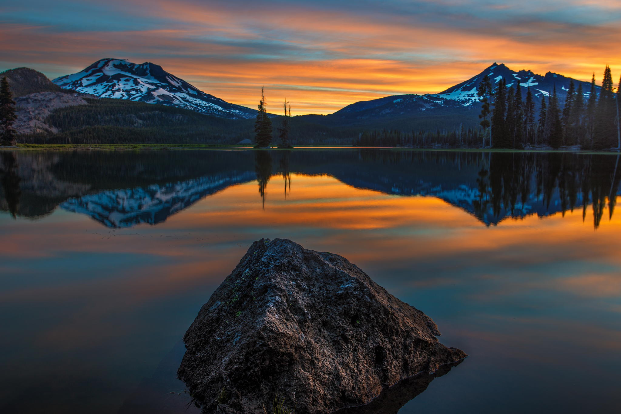 Descarga gratis la imagen Naturaleza, Montaña, Lago, Tierra/naturaleza, Reflejo en el escritorio de tu PC