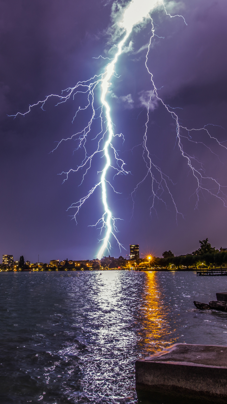 Download mobile wallpaper Night, Lightning, Coast, Photography for free.