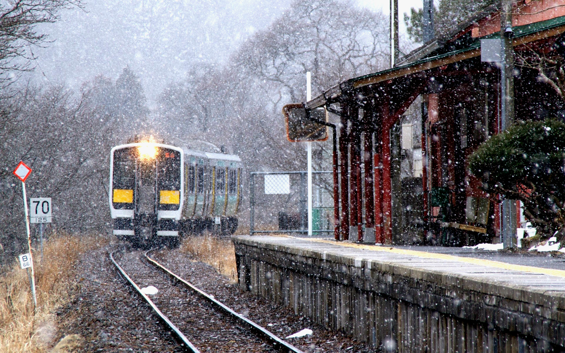 Download mobile wallpaper Winter, Snow, Train, Snowflake, Photography for free.