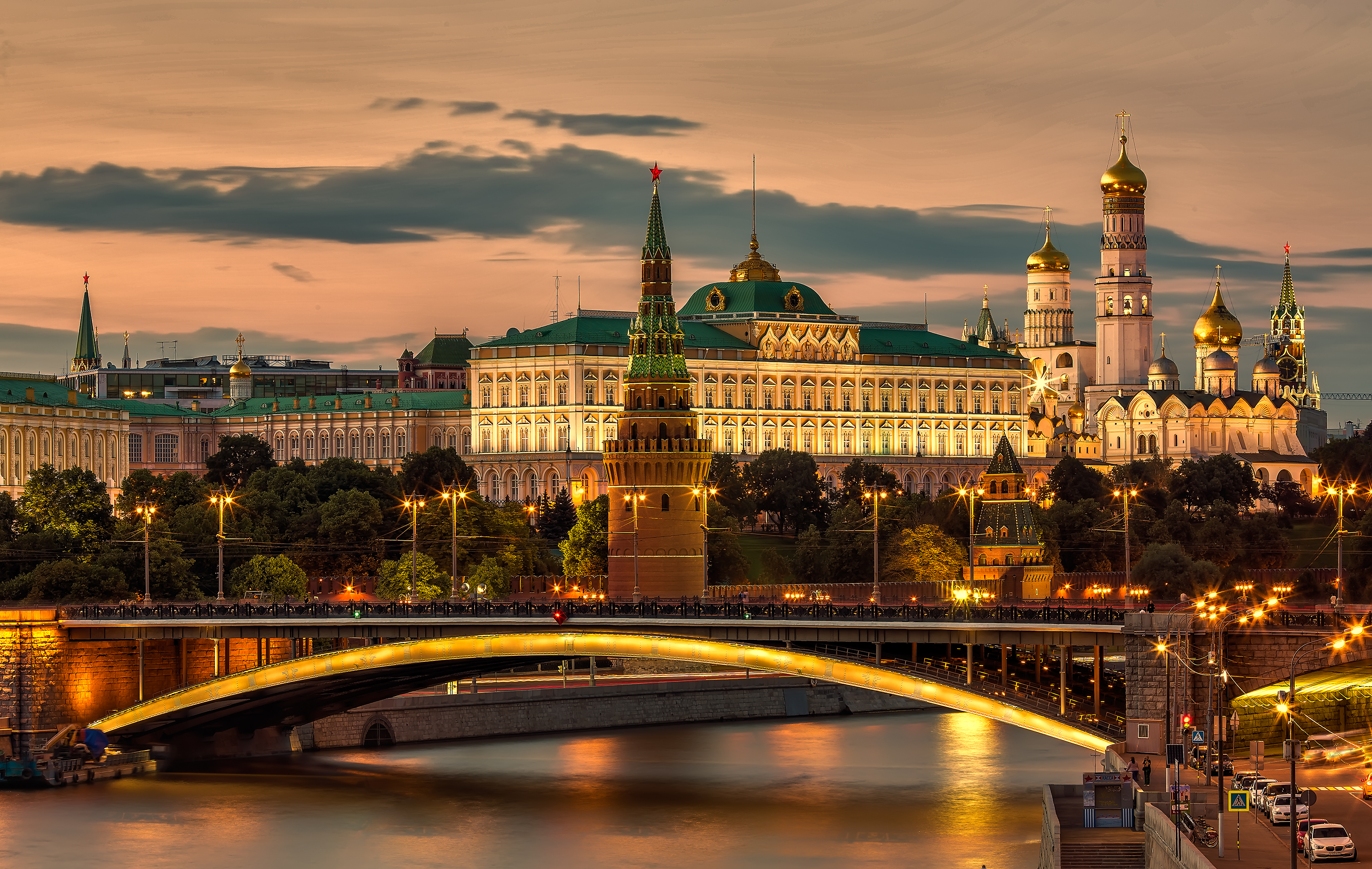 399374 descargar imagen hecho por el hombre, moscú, puente, ciudad, kremlin, rusia, ciudades: fondos de pantalla y protectores de pantalla gratis