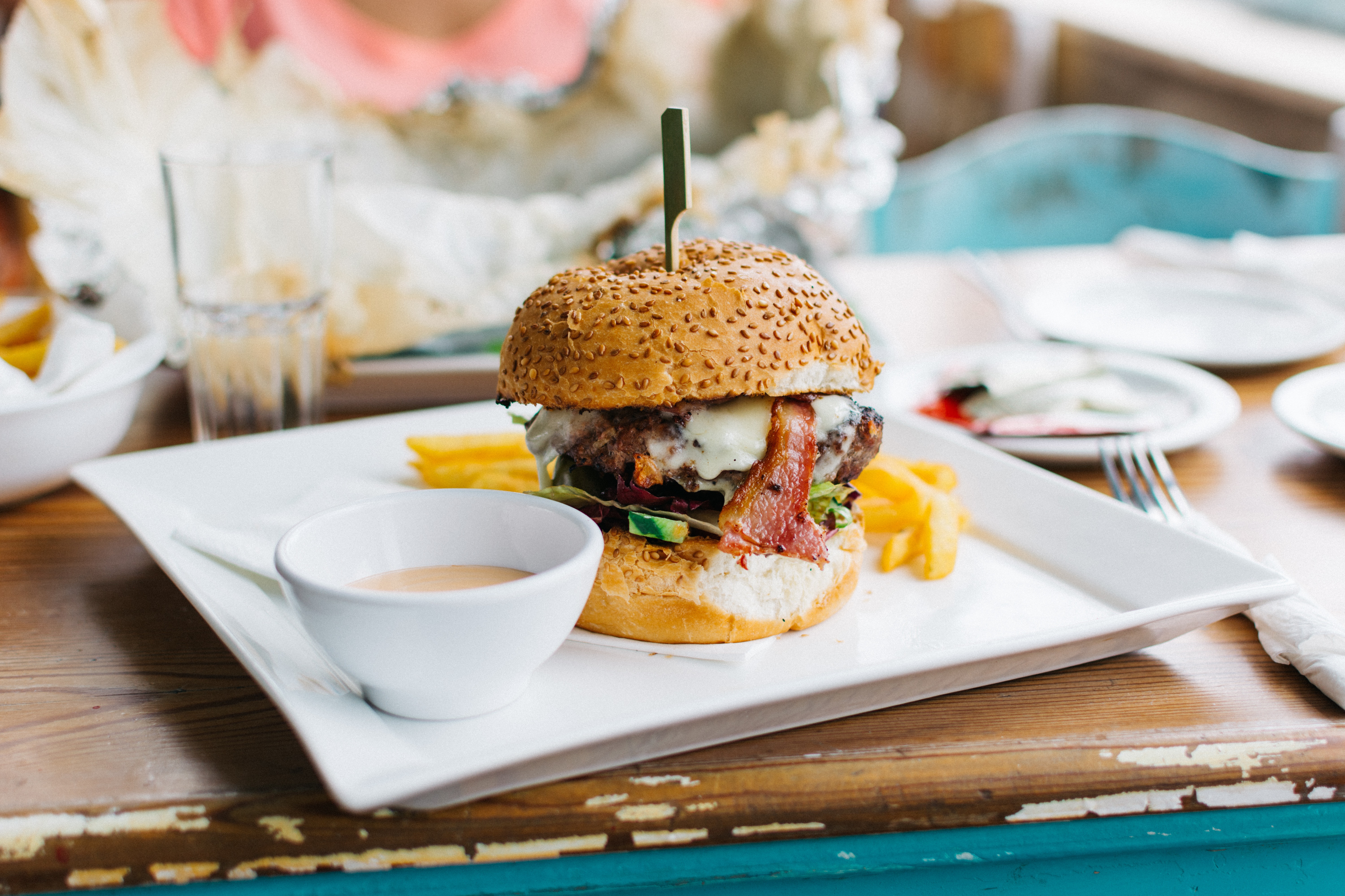 Descarga gratuita de fondo de pantalla para móvil de Hamburguesa, Alimento.