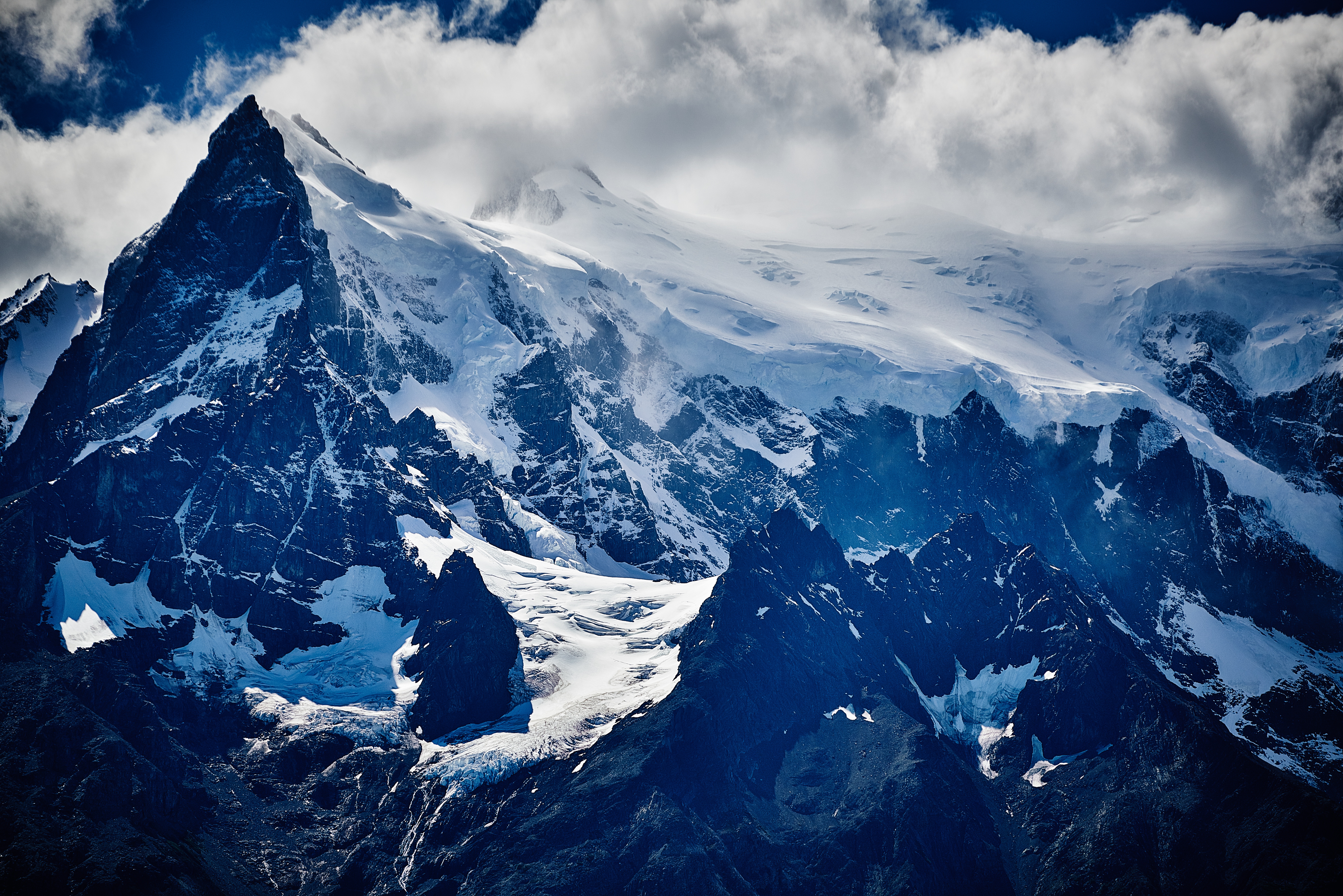 Free download wallpaper Snow, Vertex, Top, Nature, Mountains on your PC desktop