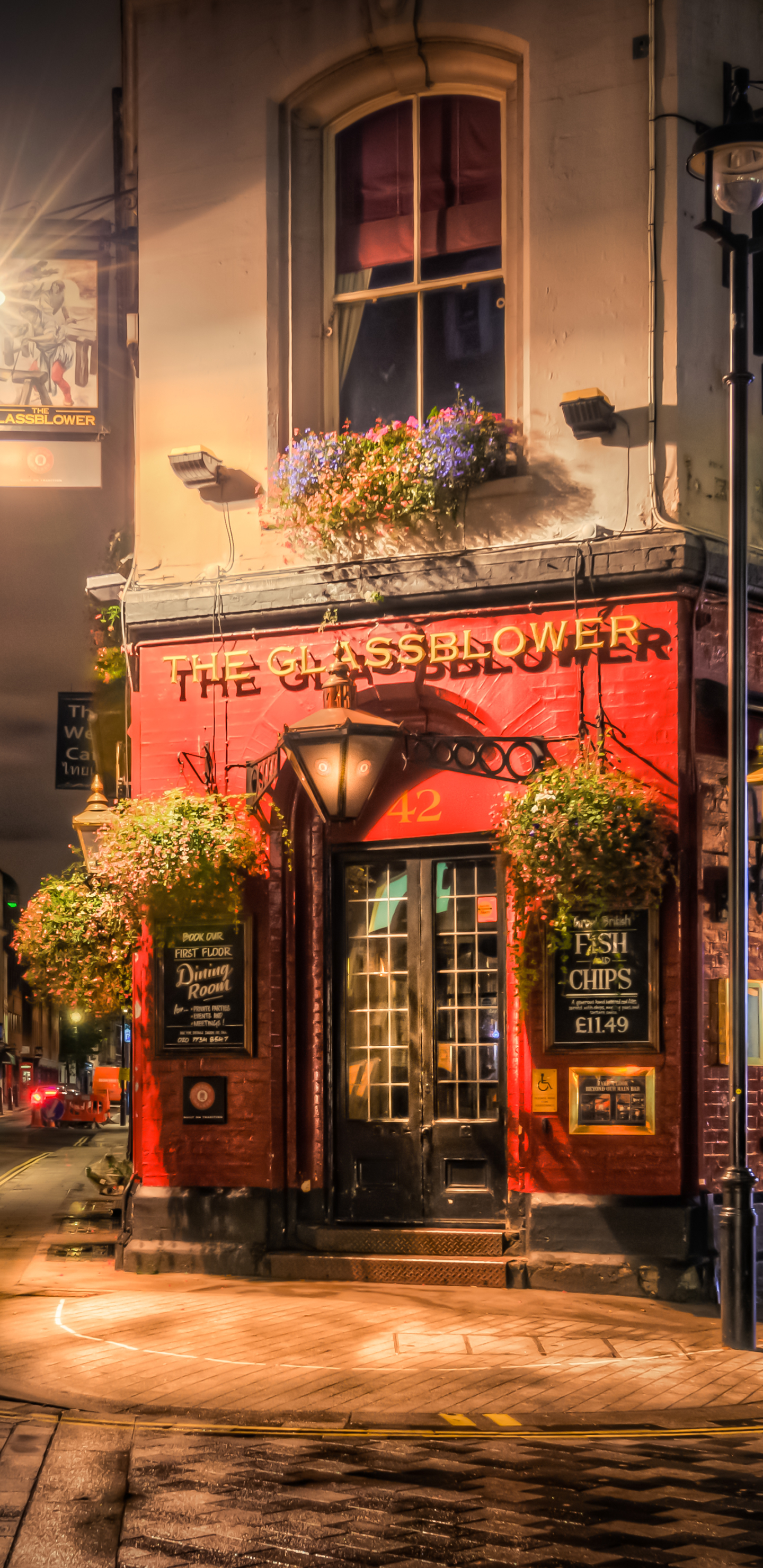 Download mobile wallpaper Night, London, Building, England, Man Made, Pub for free.