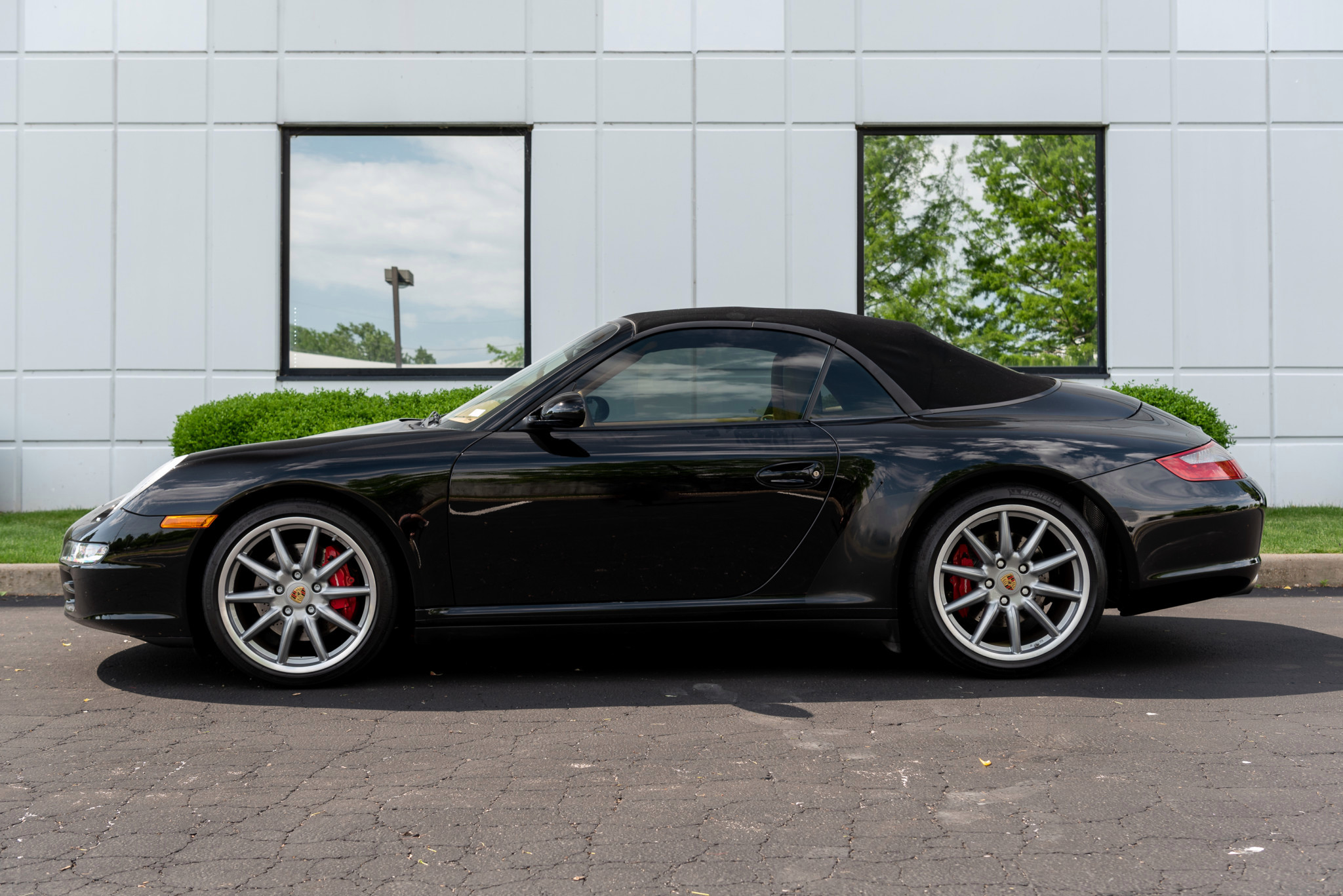 Free download wallpaper Porsche, Car, Convertible, Porsche 911 Carrera 4S, Vehicles, Black Car on your PC desktop