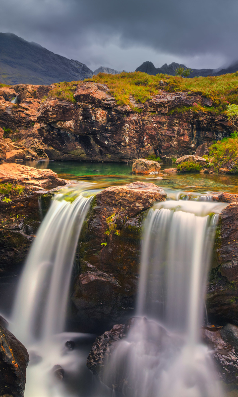 Download mobile wallpaper Waterfalls, Mountain, Waterfall, Earth for free.