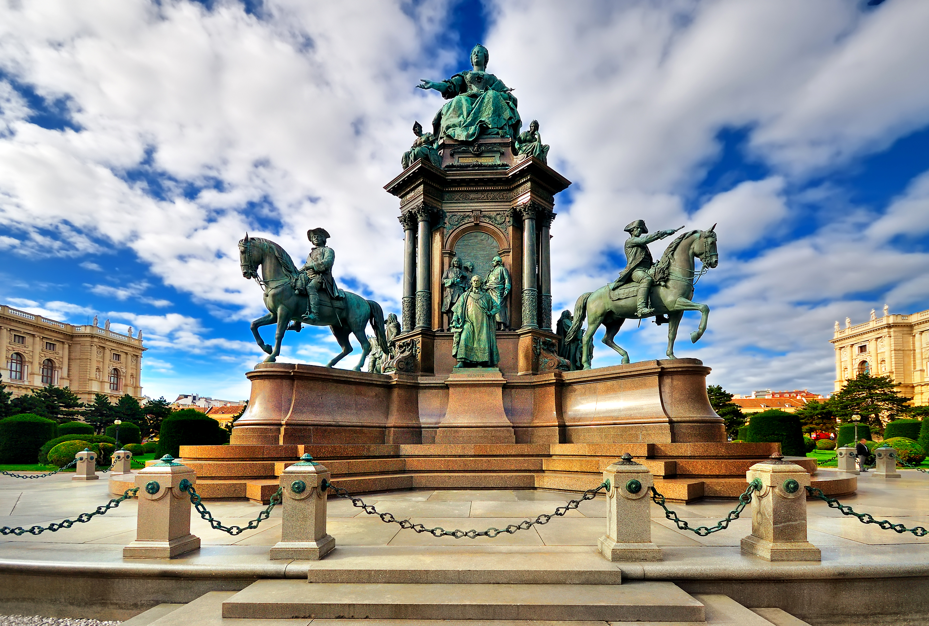 Download mobile wallpaper Austria, Statue, Man Made for free.