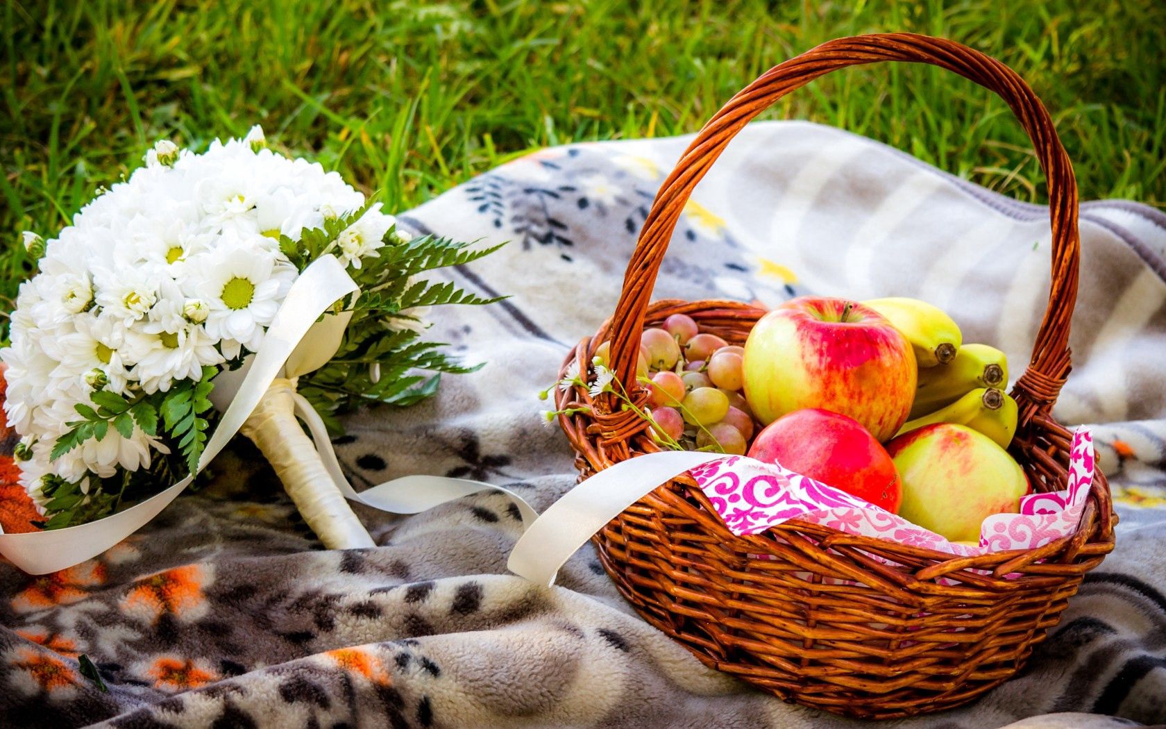 nature, fruits, flowers, food, bananas, apples, grapes, bouquet, basket
