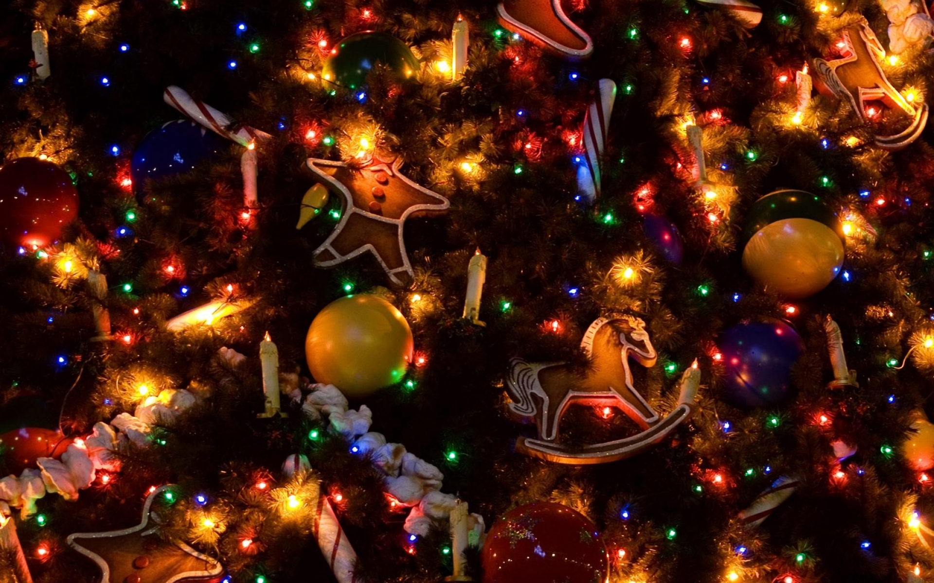 Free download wallpaper Light, Christmas, Holiday, Christmas Tree, Gingerbread, Christmas Ornaments on your PC desktop