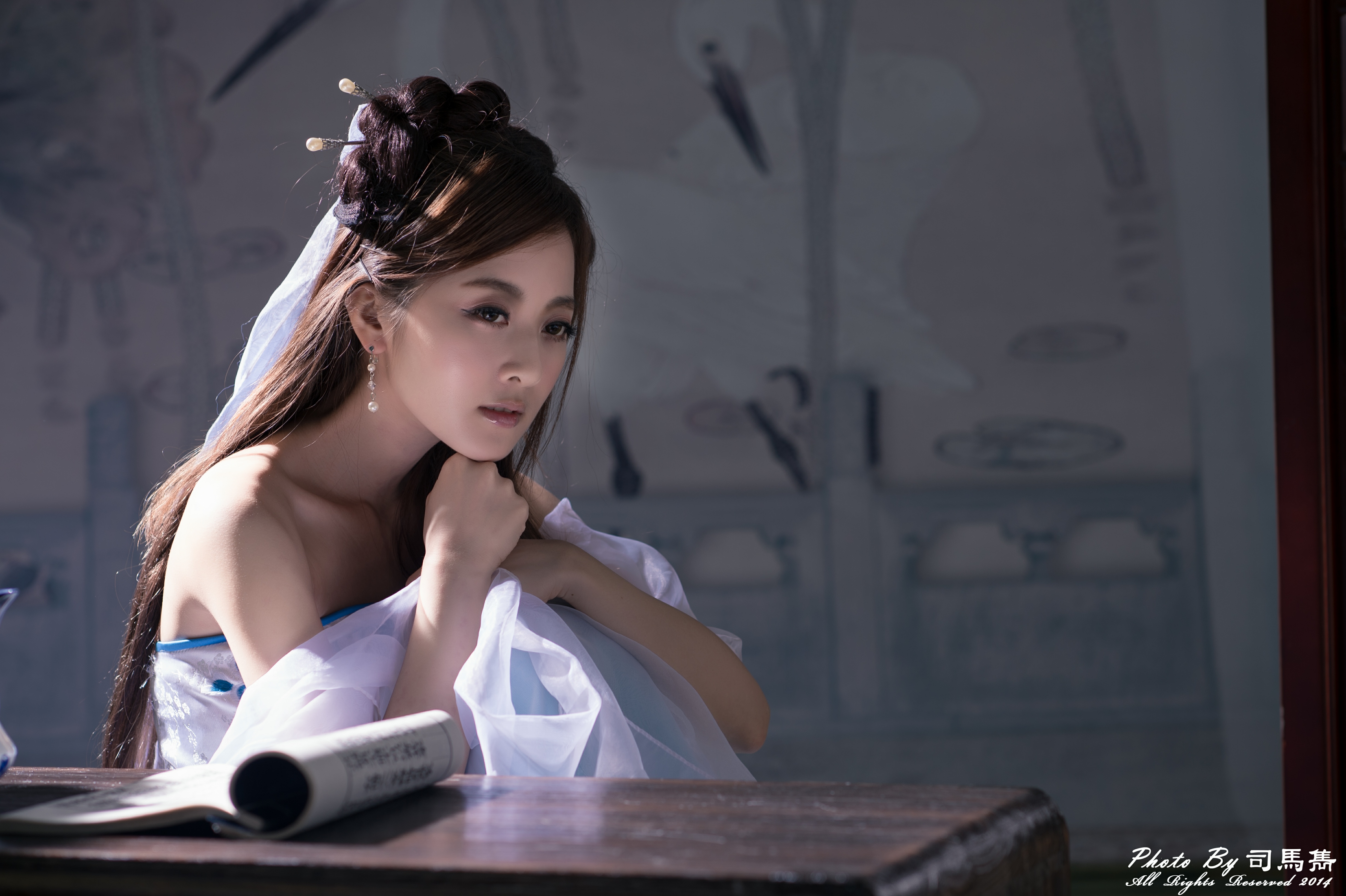 Download mobile wallpaper Chinese, Women, Earrings, Asian, Mikako Zhang Kaijie, Taiwanese, Hair Dress, Hairpin for free.