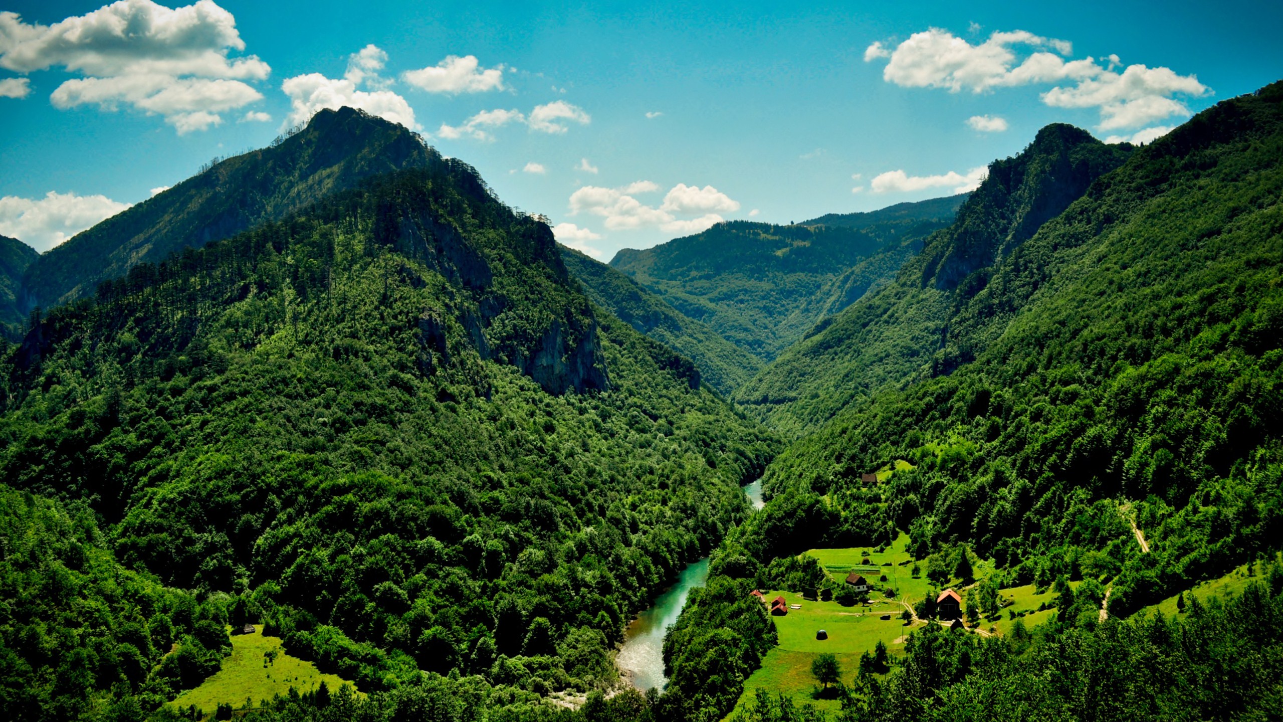 Скачать обои бесплатно Река, Горы, Гора, Земля/природа картинка на рабочий стол ПК