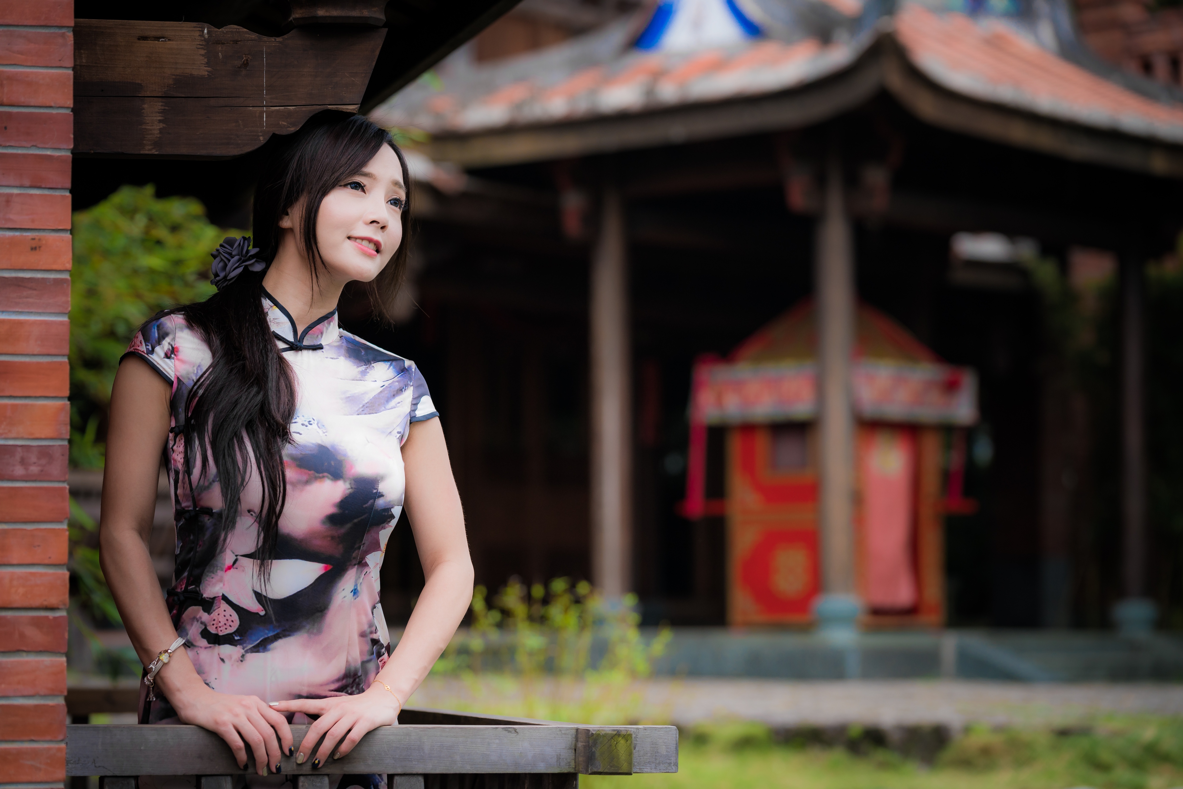 Download mobile wallpaper Kimono, Model, Women, Asian, Black Hair, Long Hair, Depth Of Field for free.