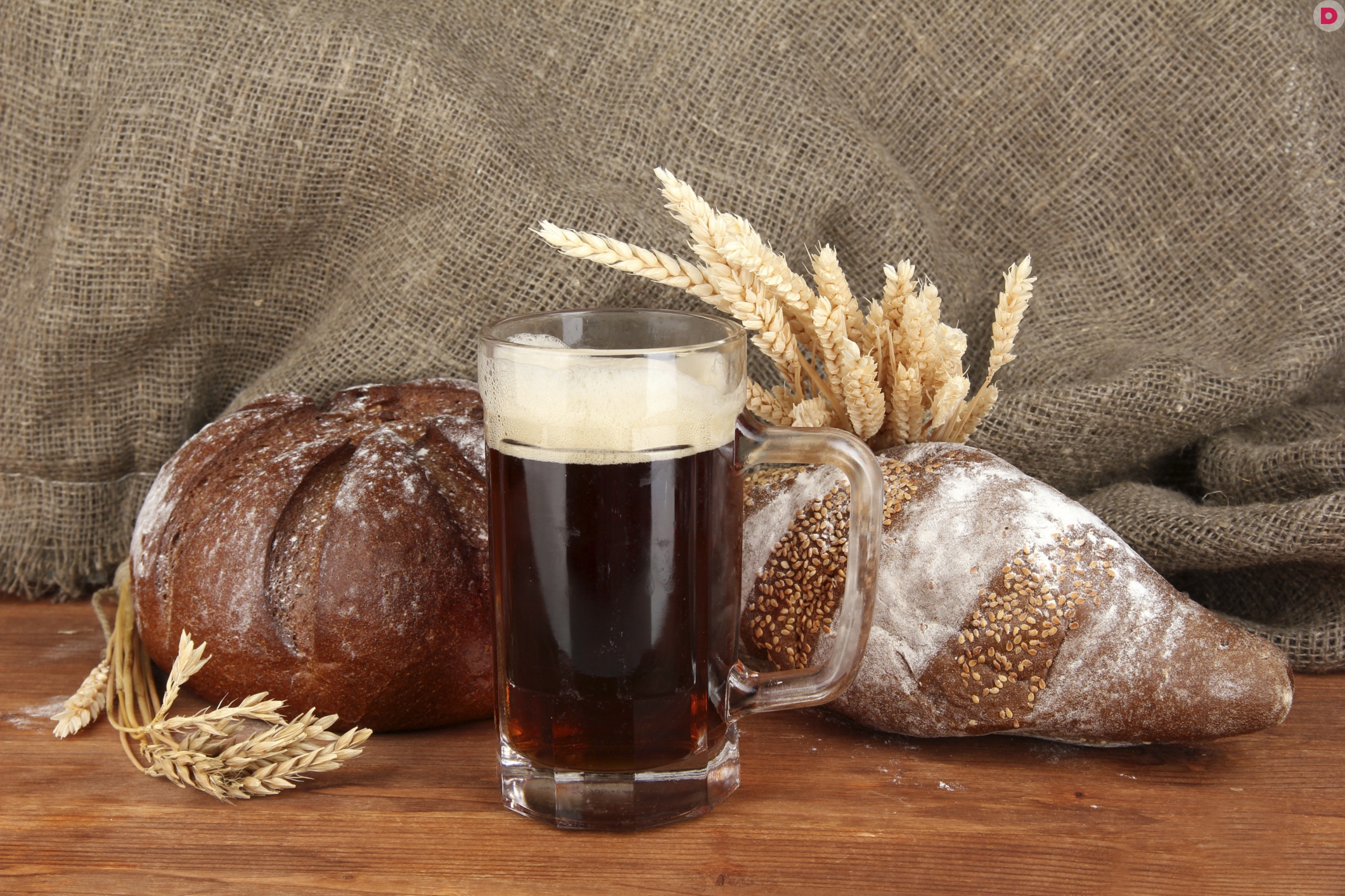 Download mobile wallpaper Food, Beer, Glass, Drink, Bread, Alcohol for free.
