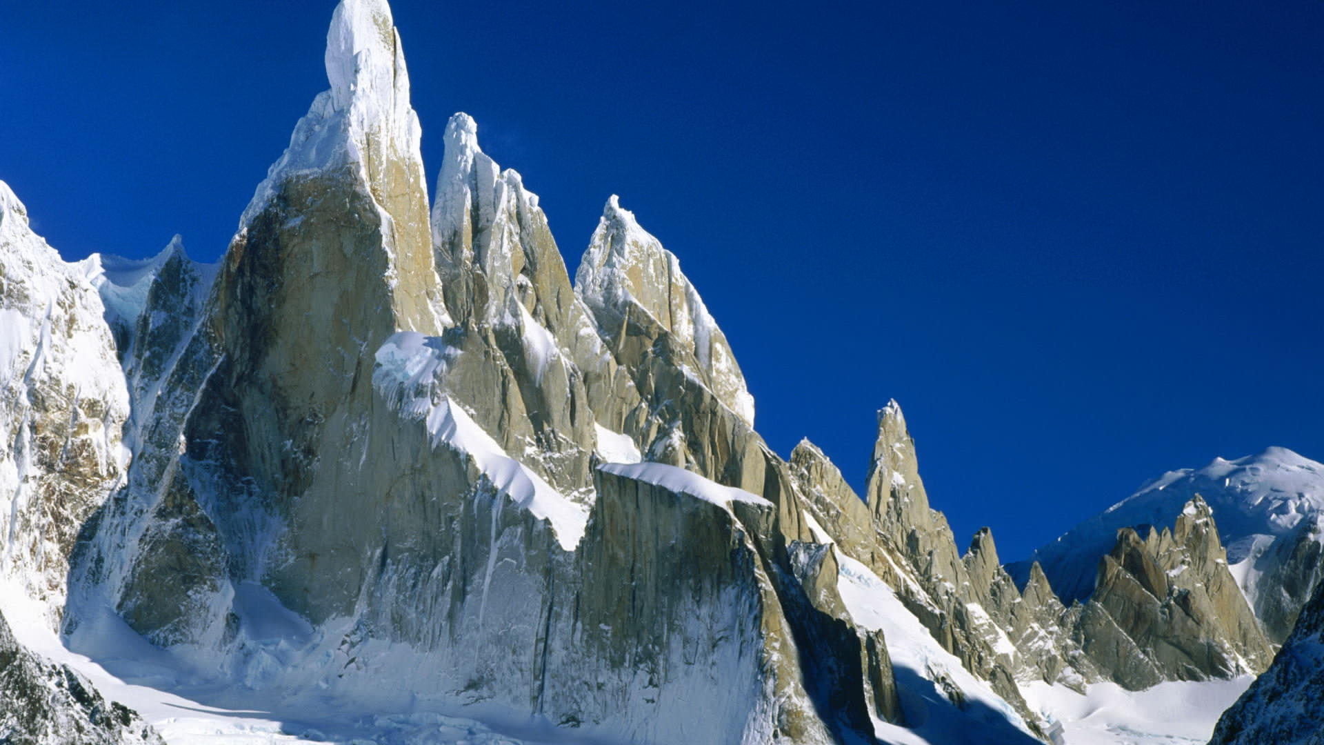 Téléchargez gratuitement l'image Montagne, Falaise, Argentine, La Nature, Terre/nature, Neiger, De Pointe, Parc National Los Glaciares sur le bureau de votre PC