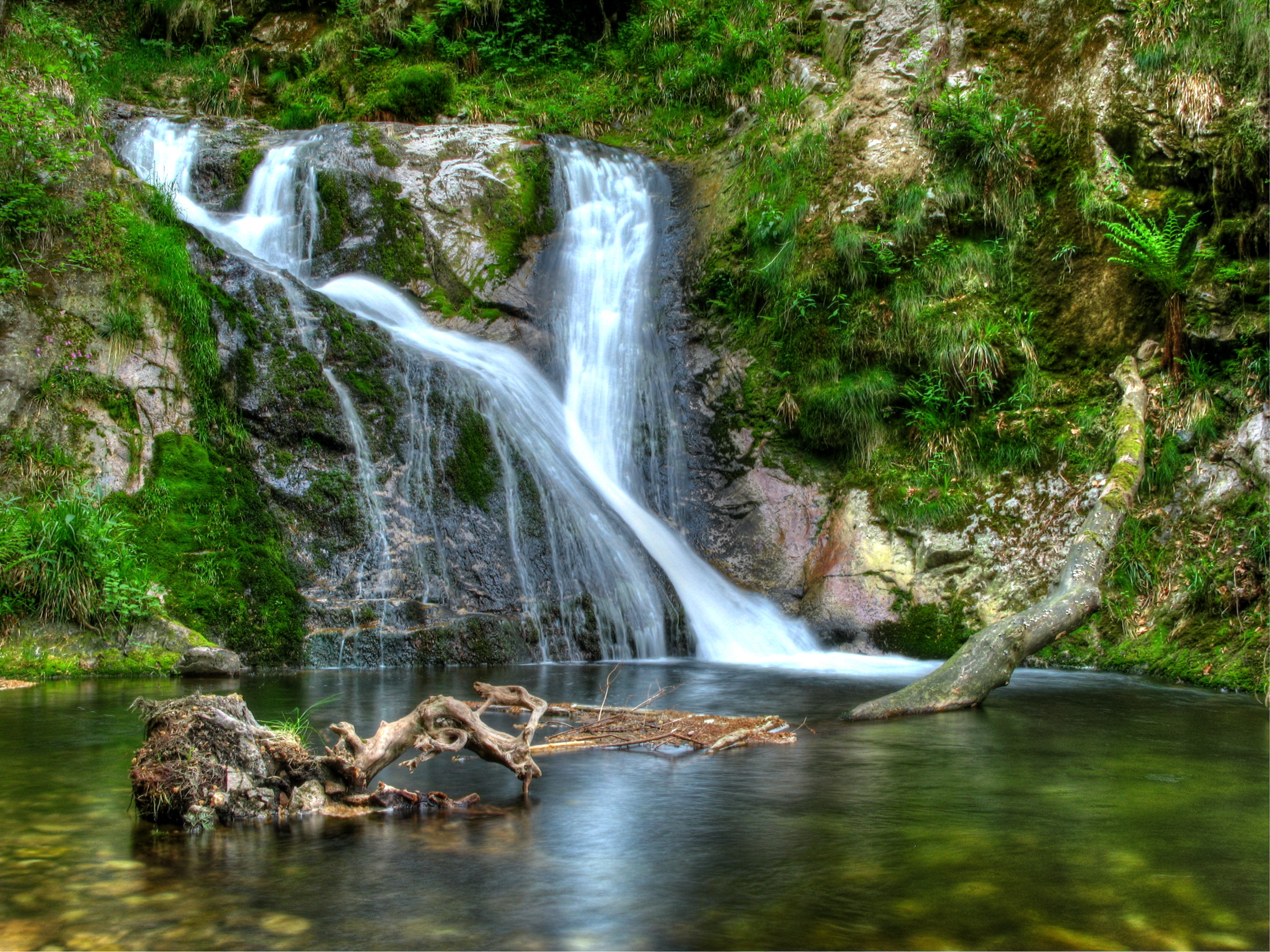 Laden Sie das Landschaft, Wasserfälle, Wasserfall, Fluss, Klippe, Strom, Szene, Erde/natur-Bild kostenlos auf Ihren PC-Desktop herunter