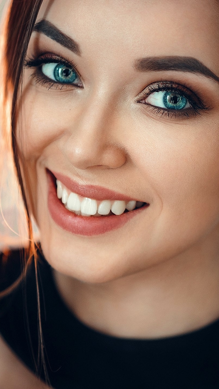 Download mobile wallpaper Smile, Face, Women, Blue Eyes for free.