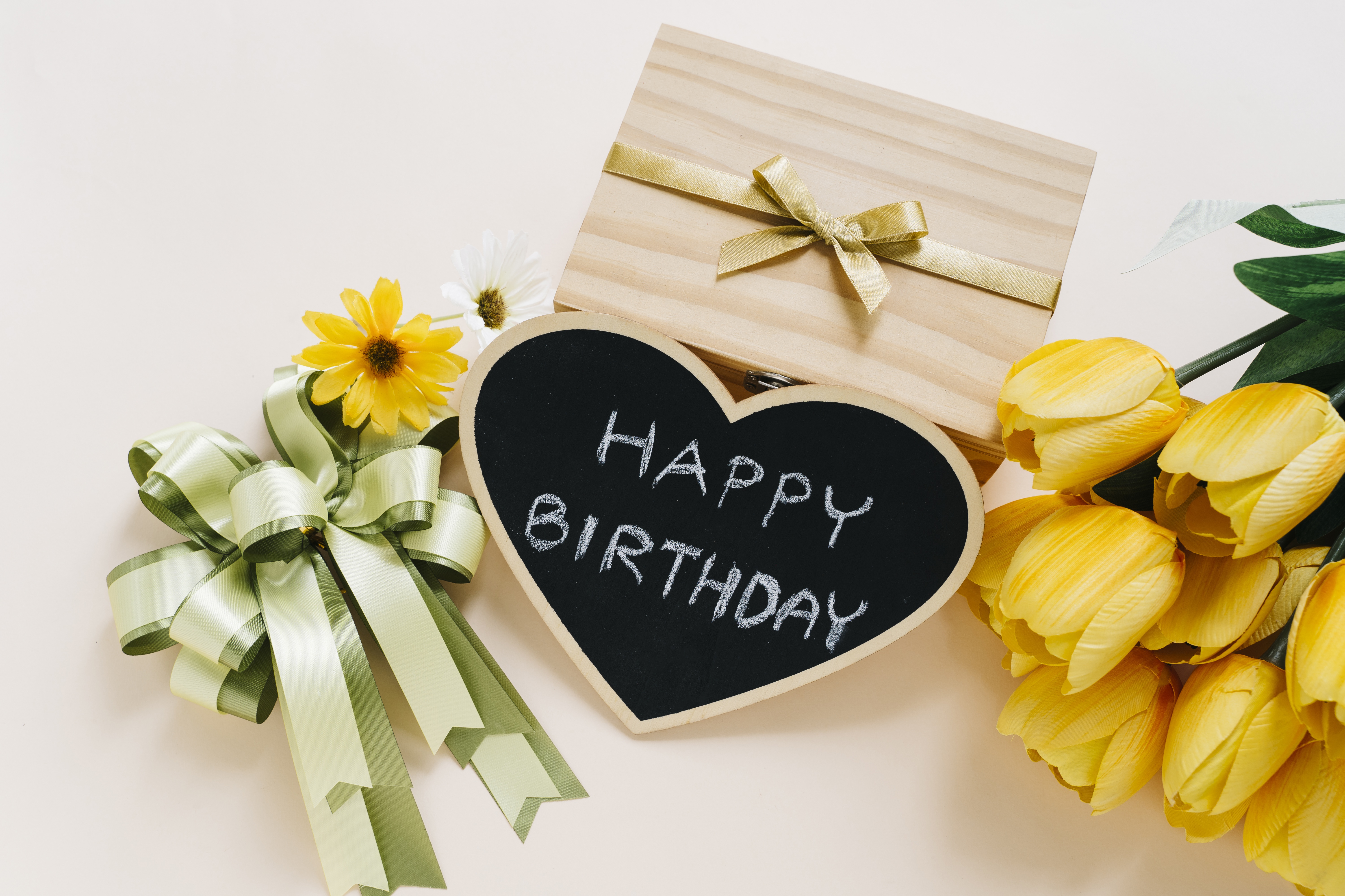 無料モバイル壁紙花, 黄色い花, 誕生日, ホリデー, 誕生日おめでとうをダウンロードします。