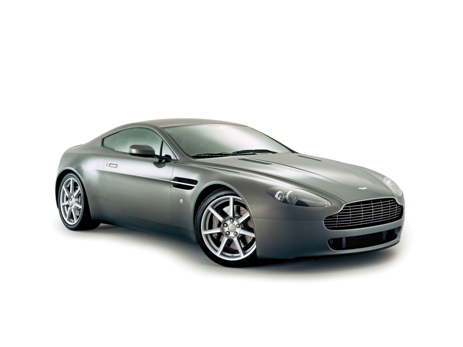 Descarga gratuita de fondo de pantalla para móvil de Aston Martin V8 Vantage, Aston Martin, Vehículos.