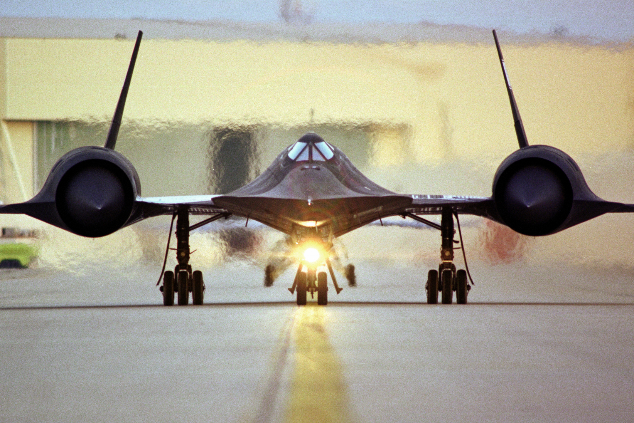 Скачать обои бесплатно Военные, Локхид Sr 71 Блэкберд, Военный Самолет картинка на рабочий стол ПК