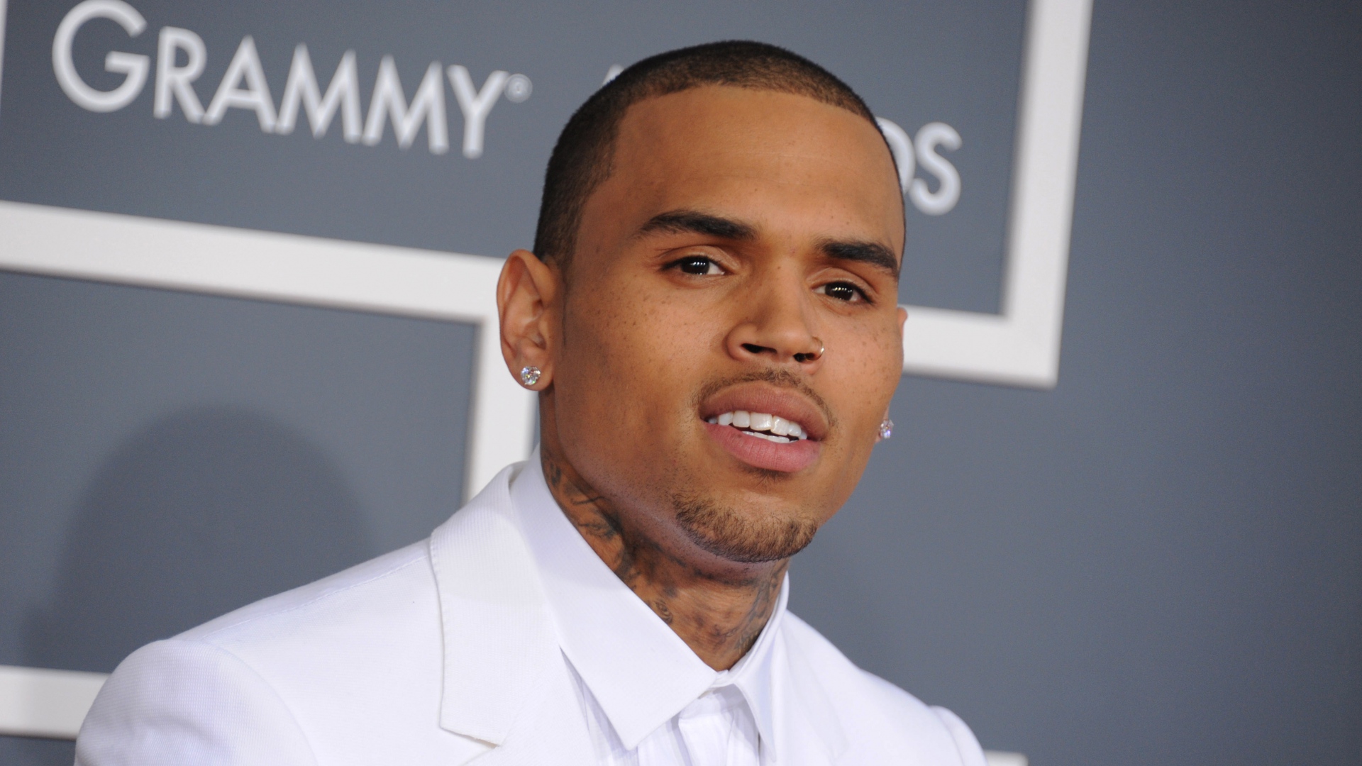 Download mobile wallpaper Music, Chris Brown for free.